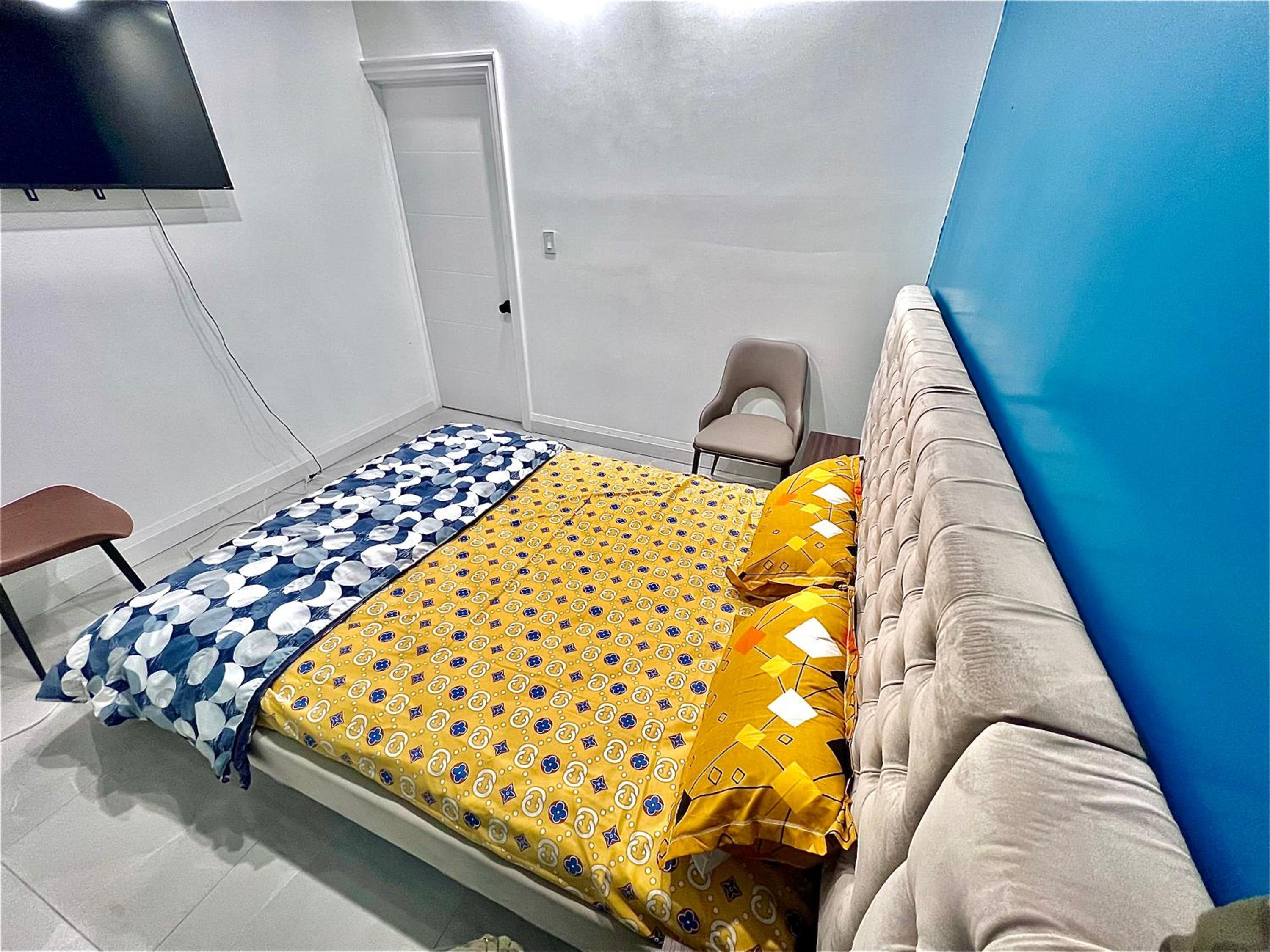 Double Room with Shared Bathroom photo 3
