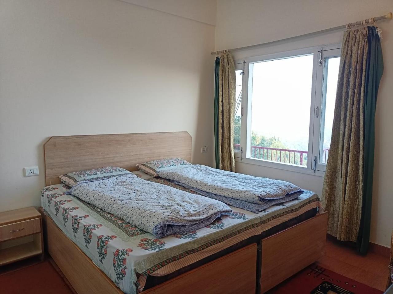 Three-Bedroom Apartment - Photo 8