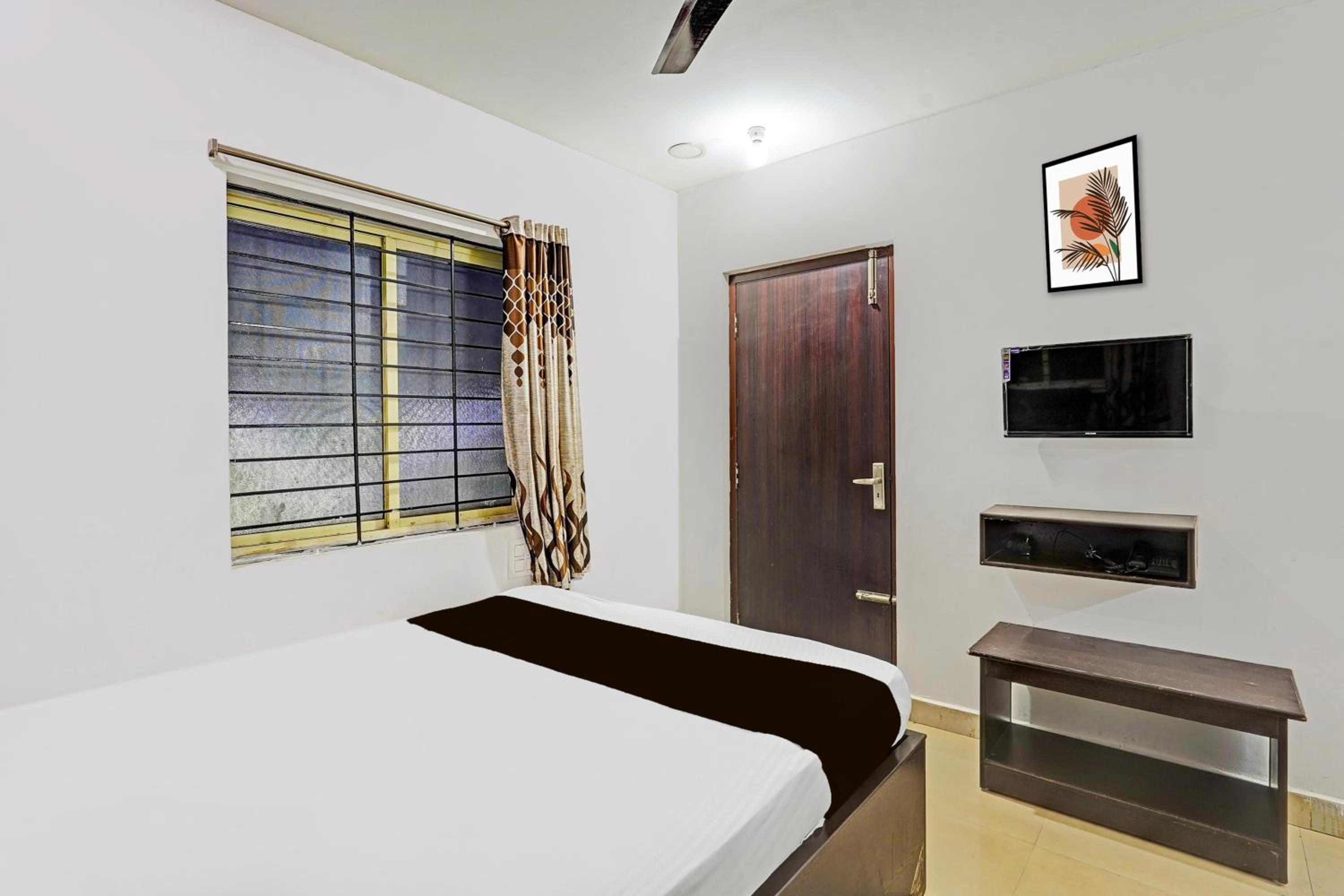 Classic Triple Room photo 2
