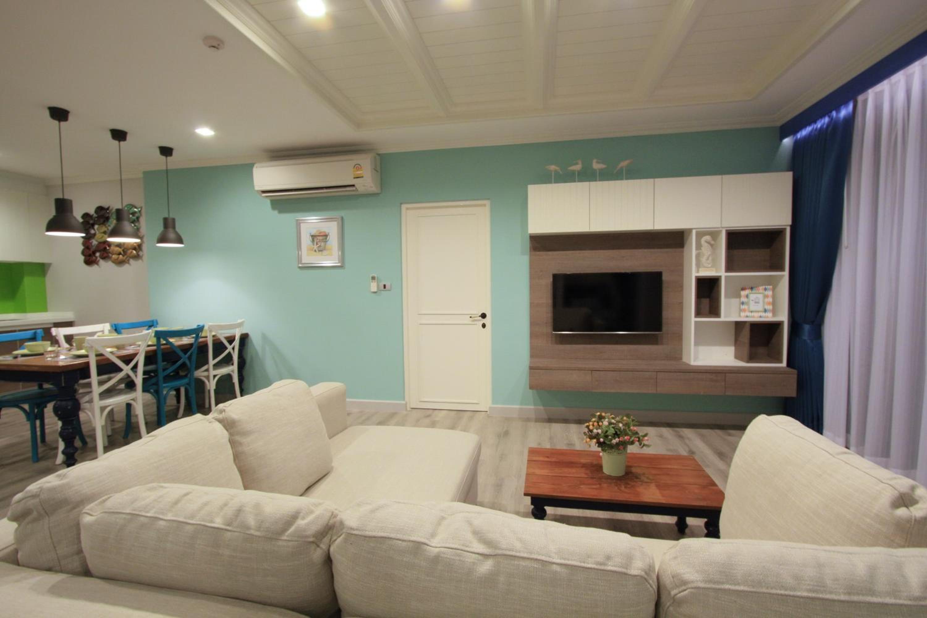 Two-Bedroom Apartment with Pool Access photo 1