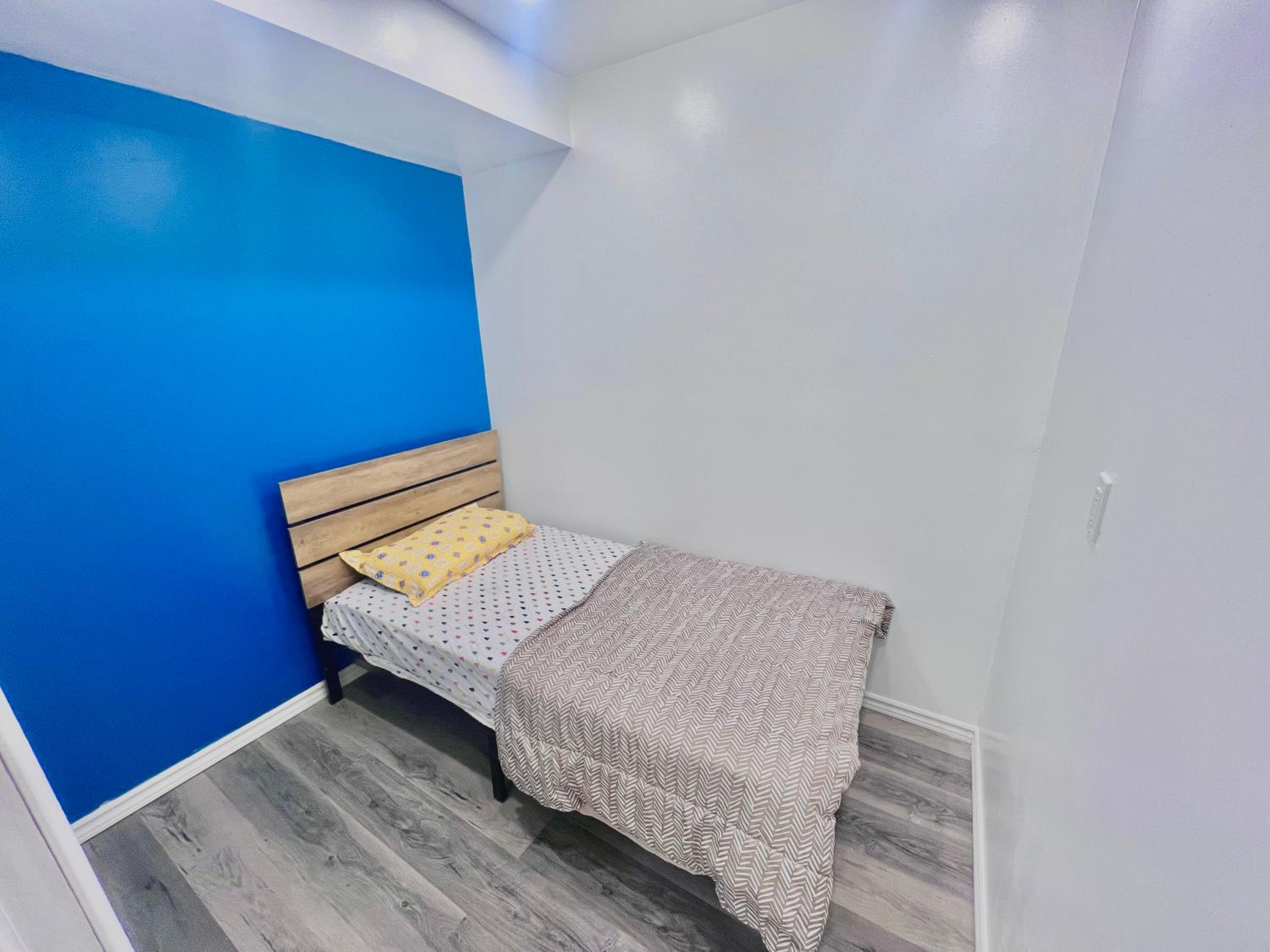 Double Room with Shared Bathroom photo 1