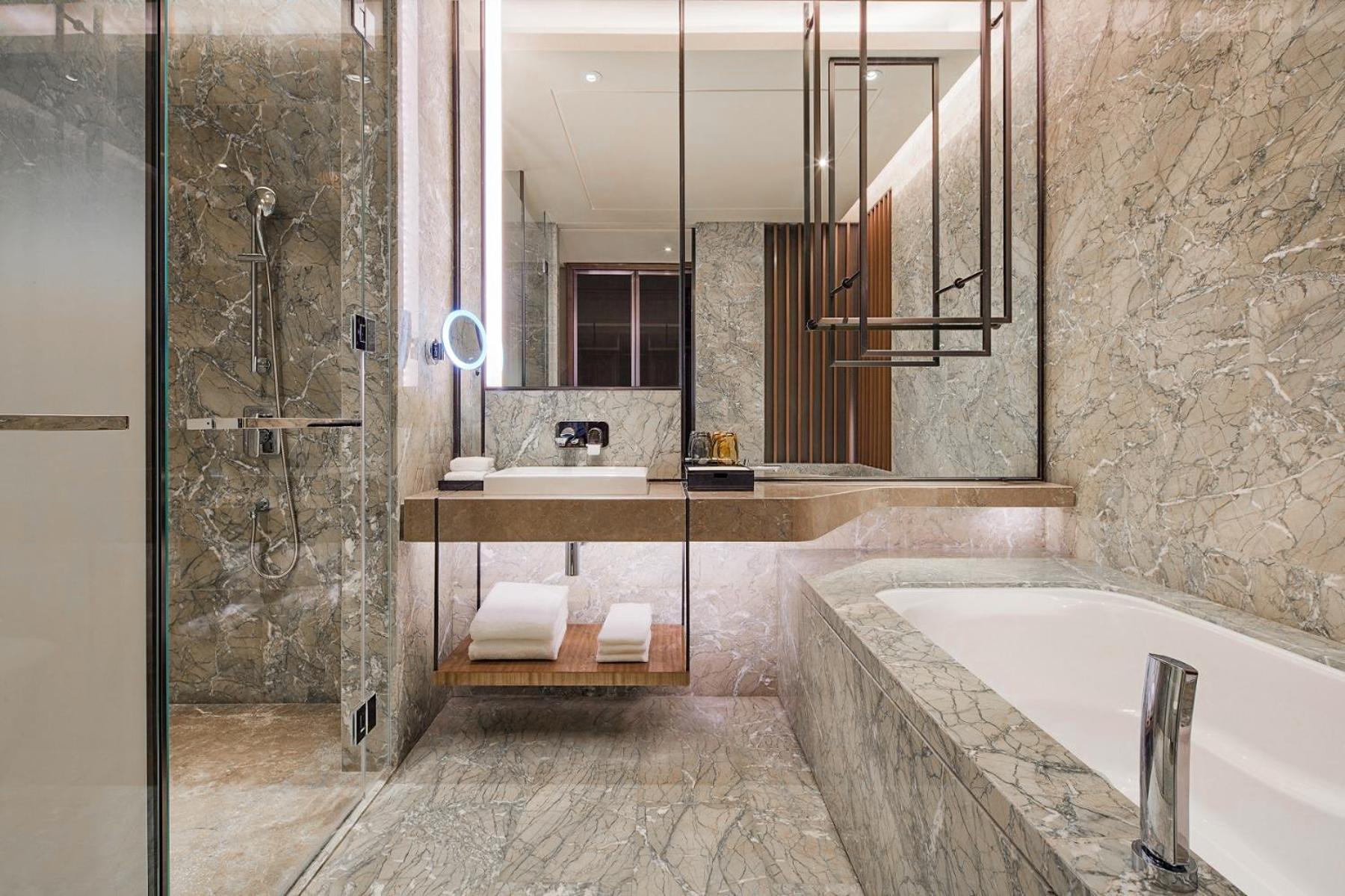 Executive King Room, Club lounge access, Guest room photo 3