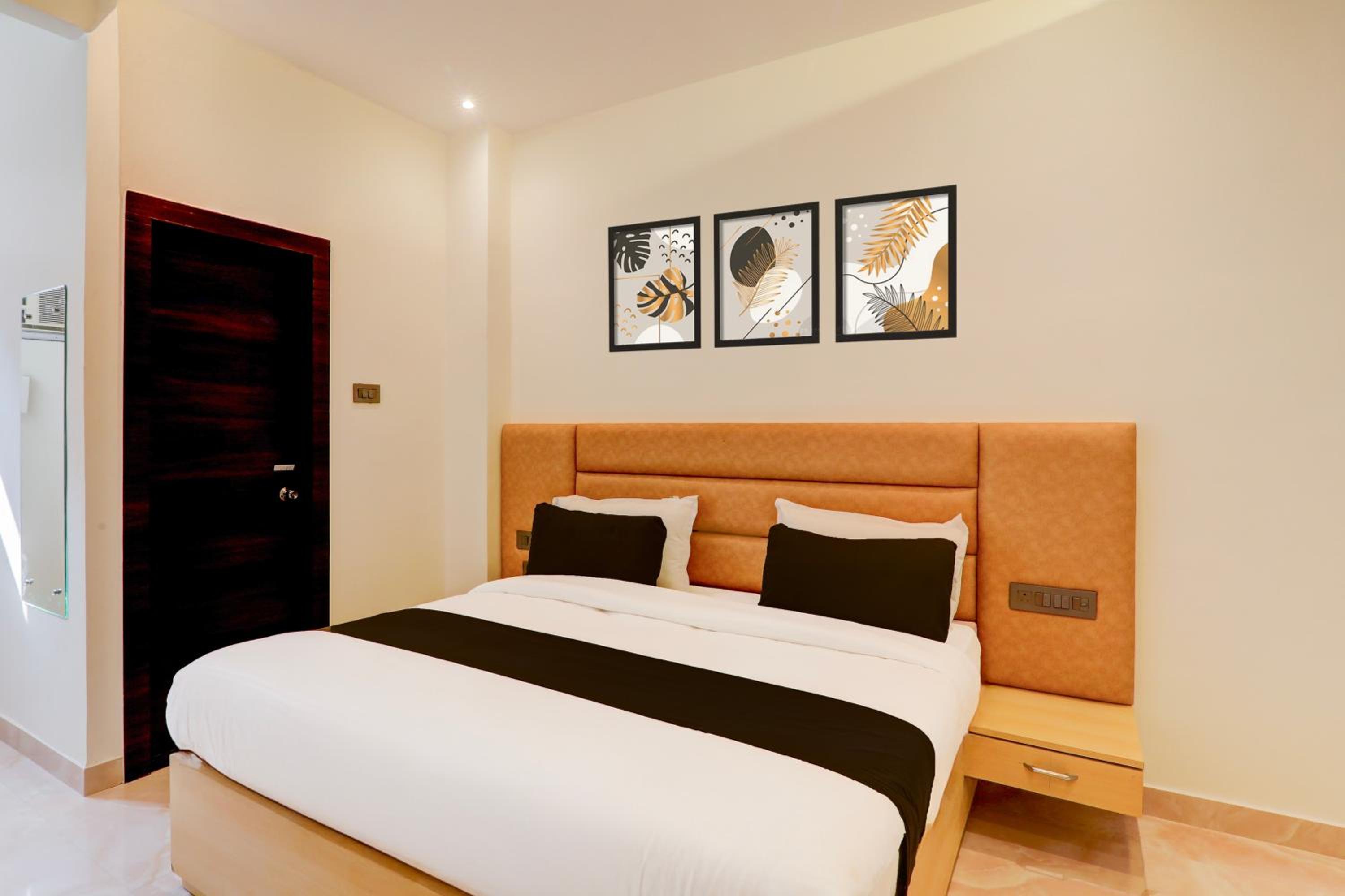 Classic Triple Room photo 1