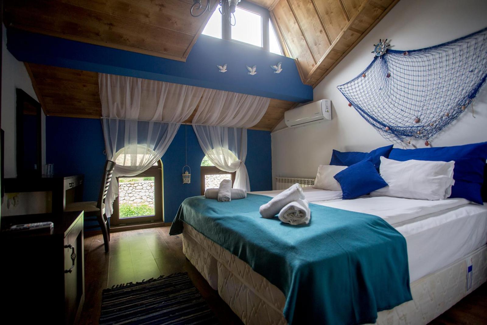 Deluxe Double Room - Photo 1