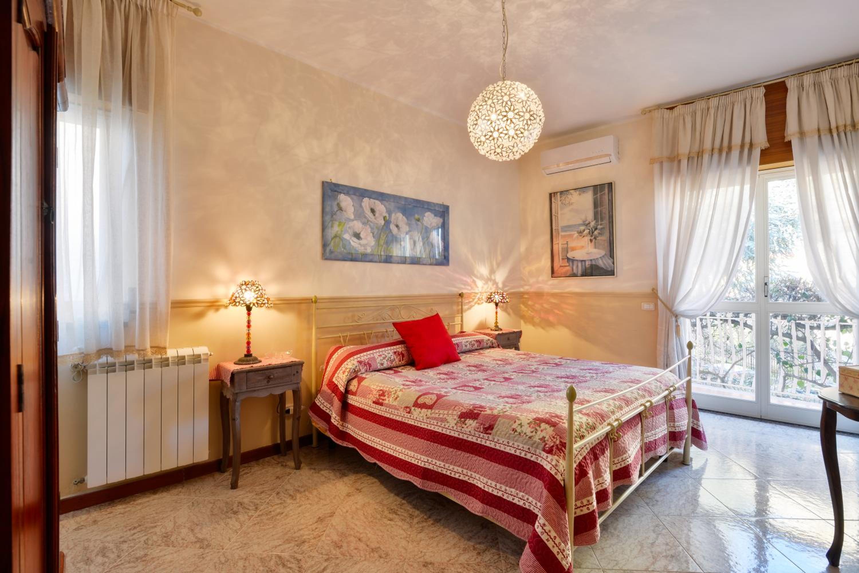 One-Bedroom Apartment With Balcony