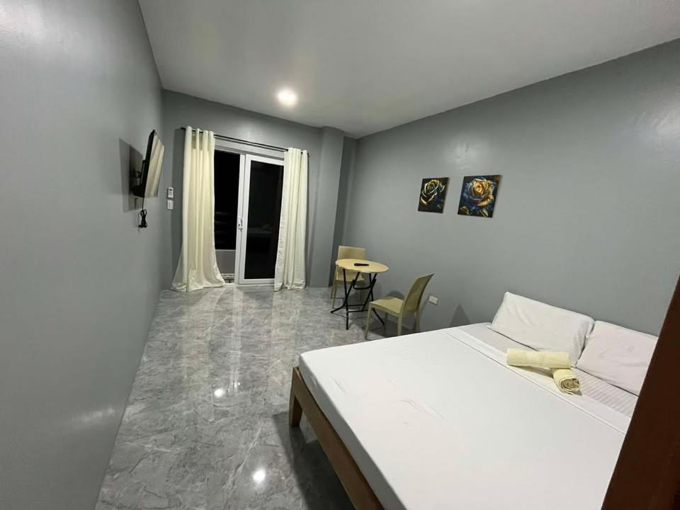 Deluxe Double Room with Balcony and Sea View - Photo 7