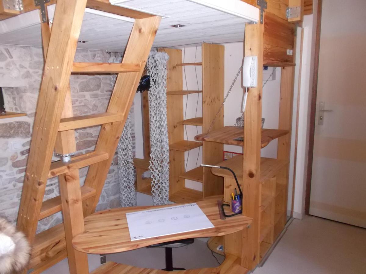 Studio Apartment photo 3