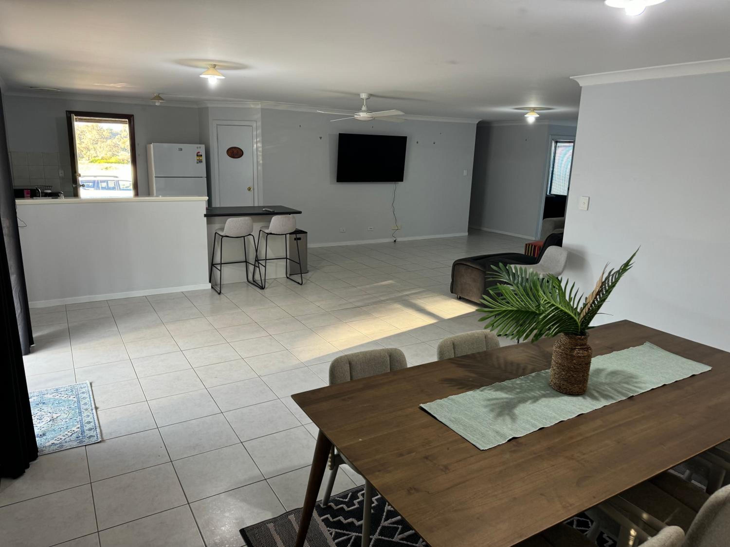 Four-Bedroom Vacation Home photo 2