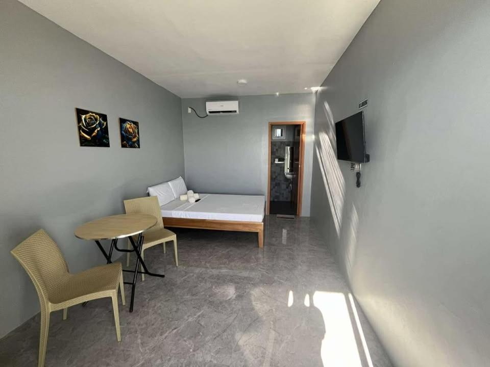 Deluxe Double Room with Balcony and Sea View - Photo 1