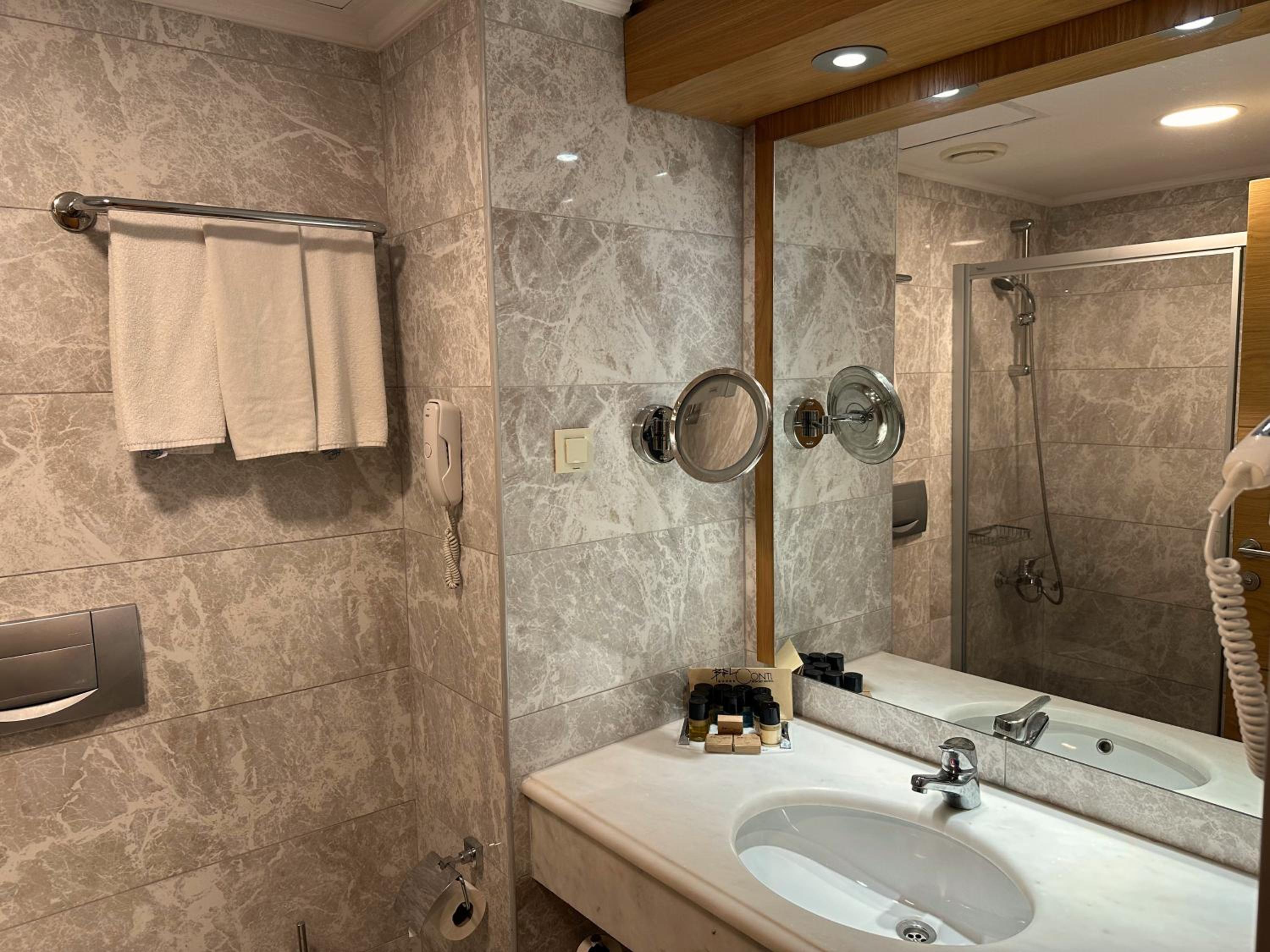 Comfort Club Double Room - Photo 2