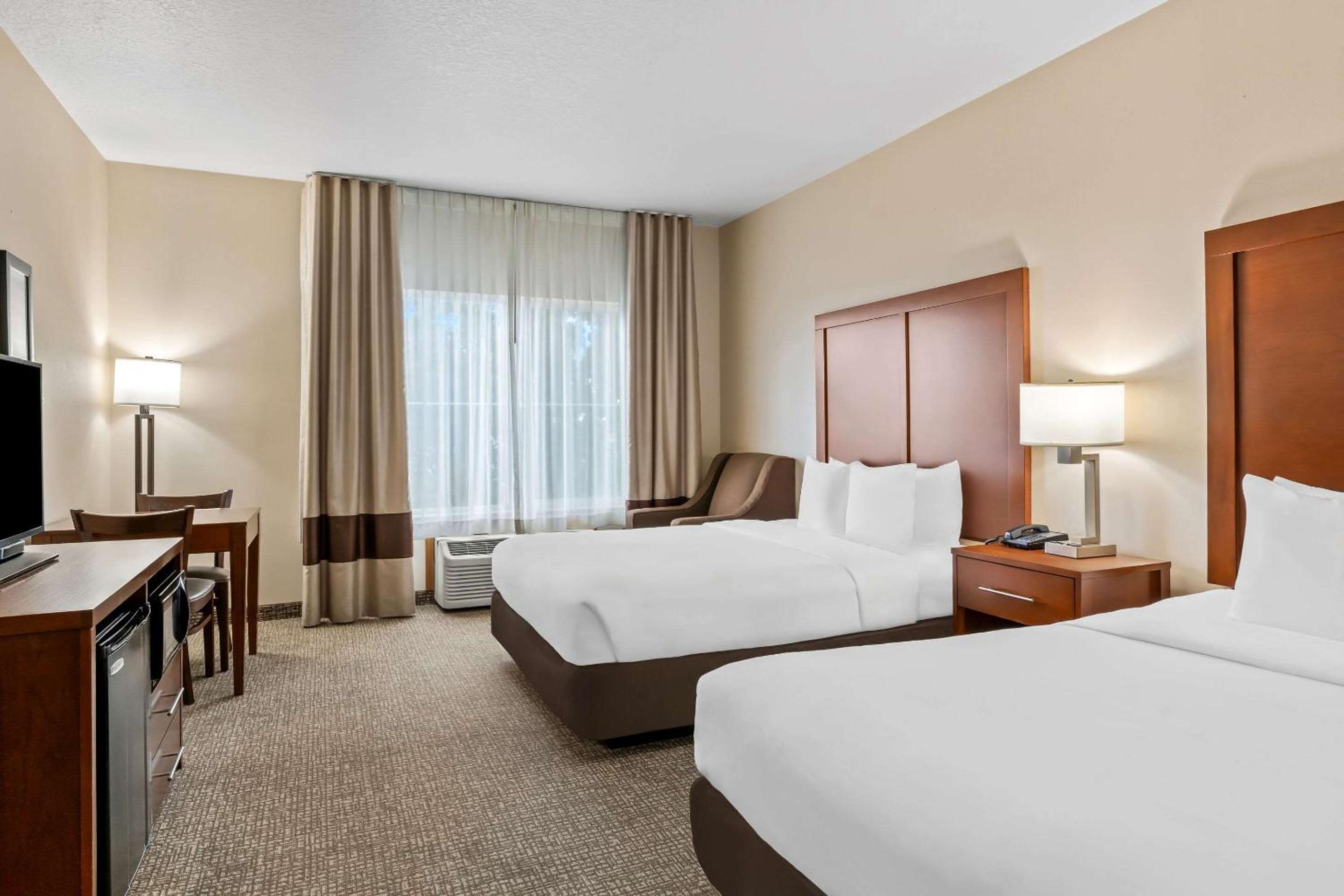 Queen Room with Two Queen Beds - Accessible/Non-Smoking