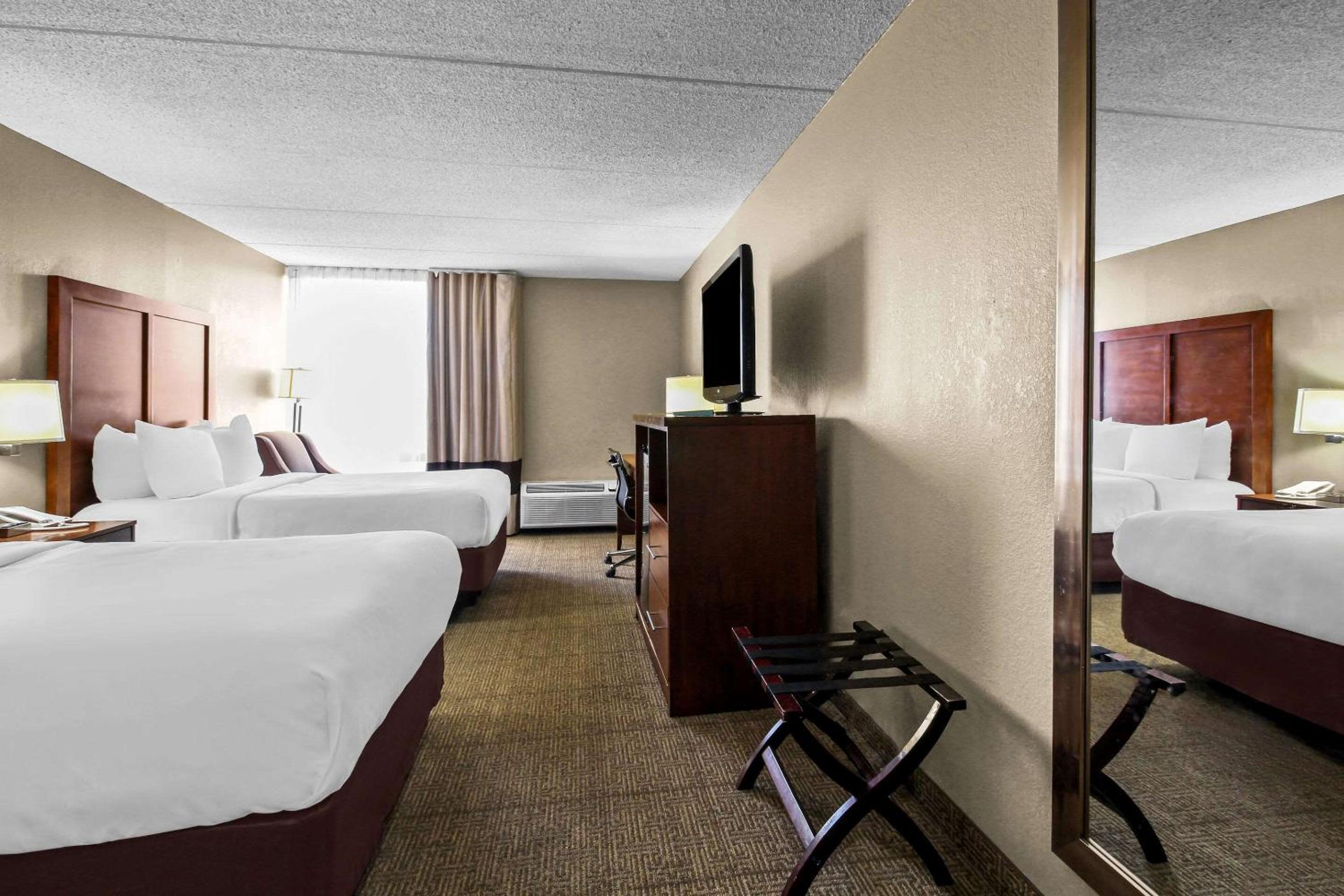Double Room with Two Double Beds - Non-Smoking