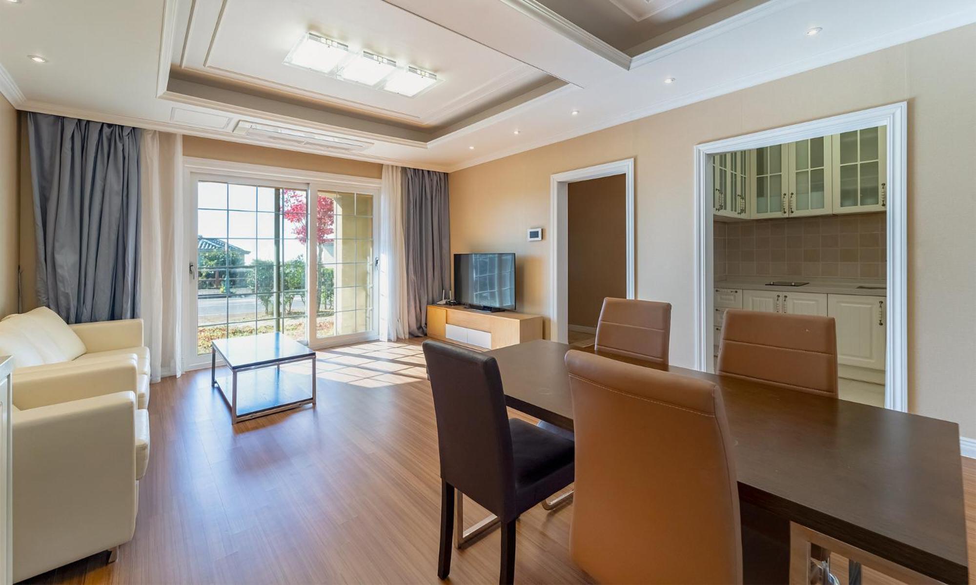 Pet Staycation Package - Deluxe Family