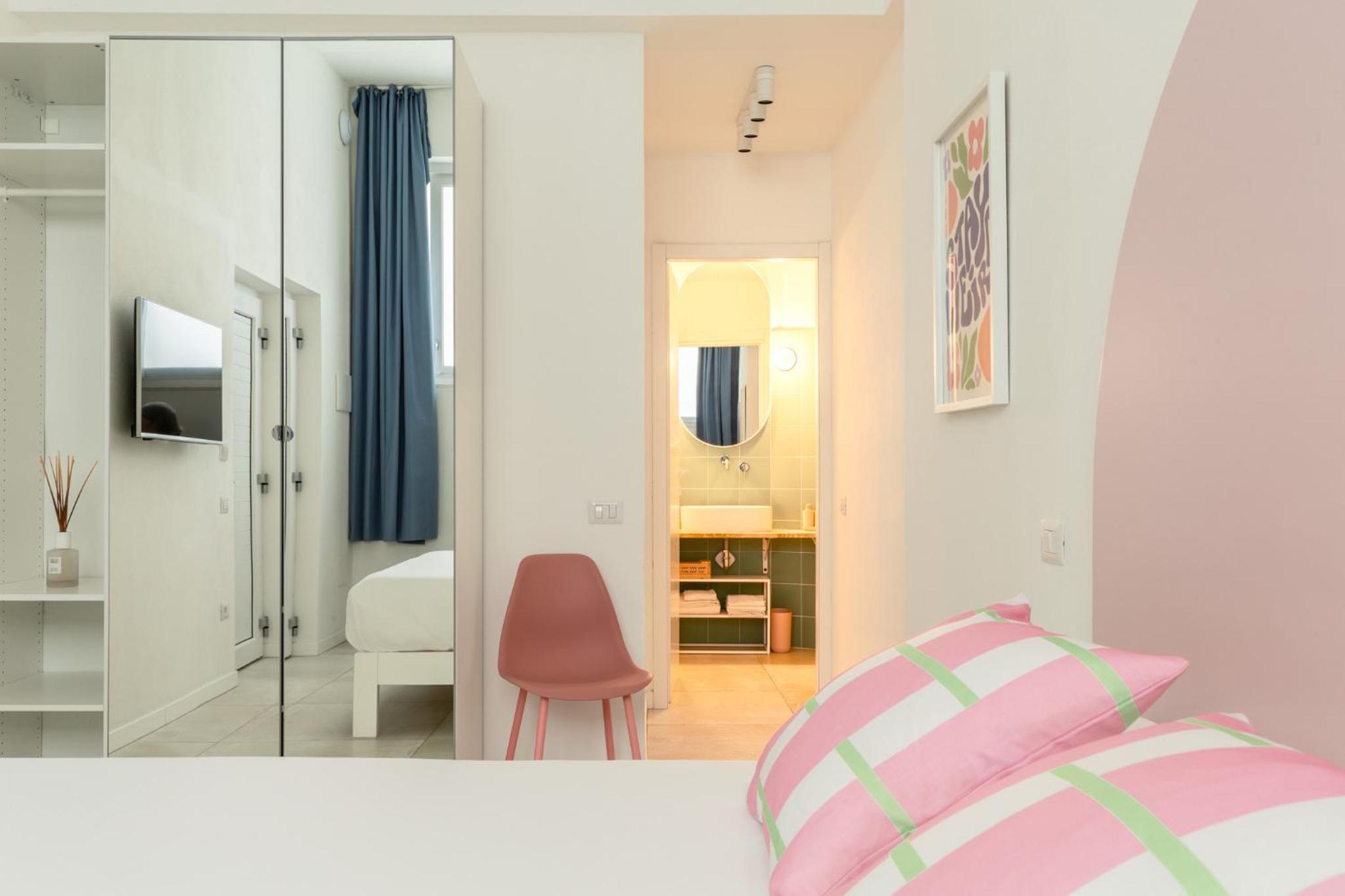 Economy Double Room photo 2