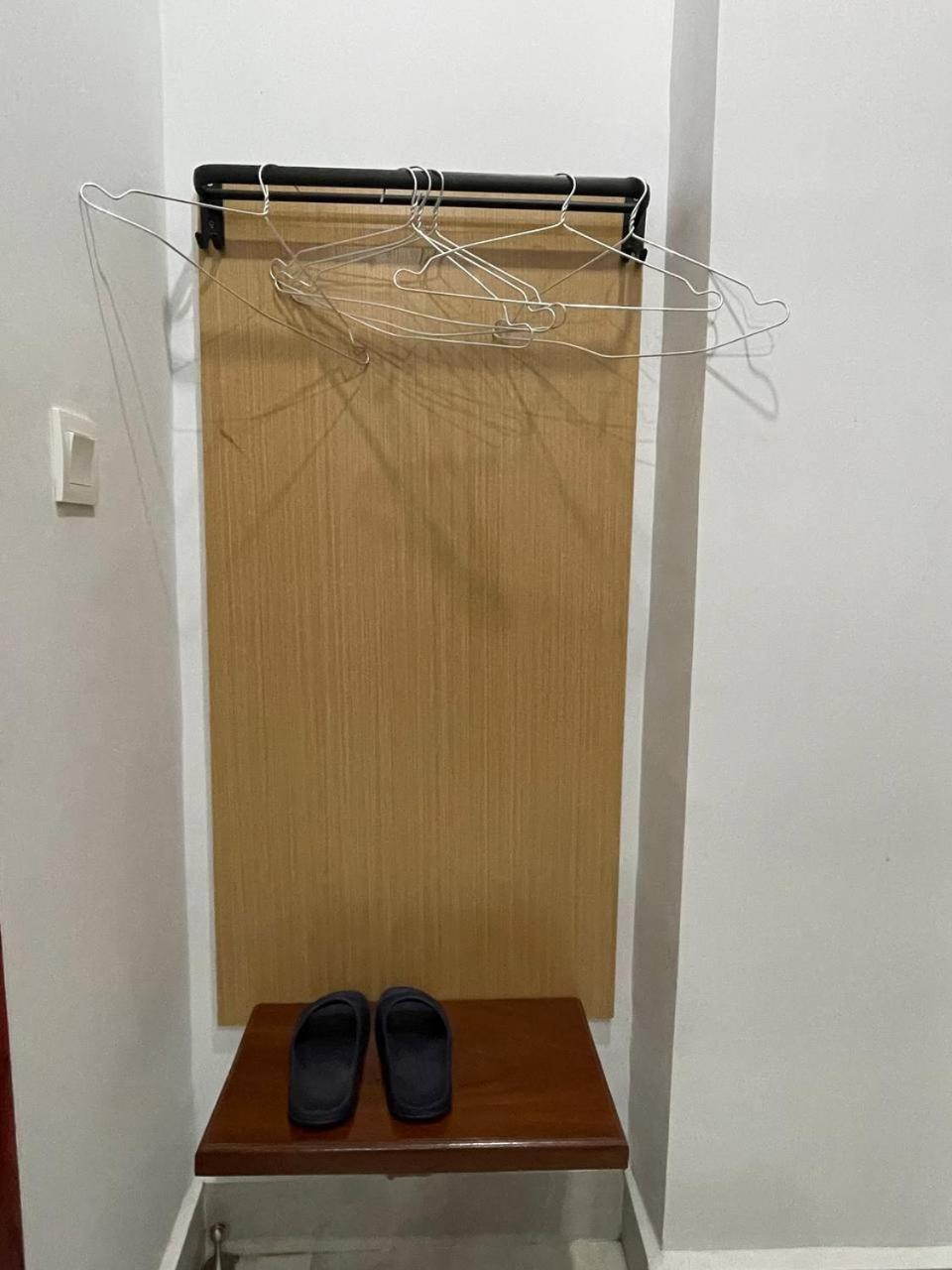 Deluxe Double Room with Balcony - No View  - Photo 4