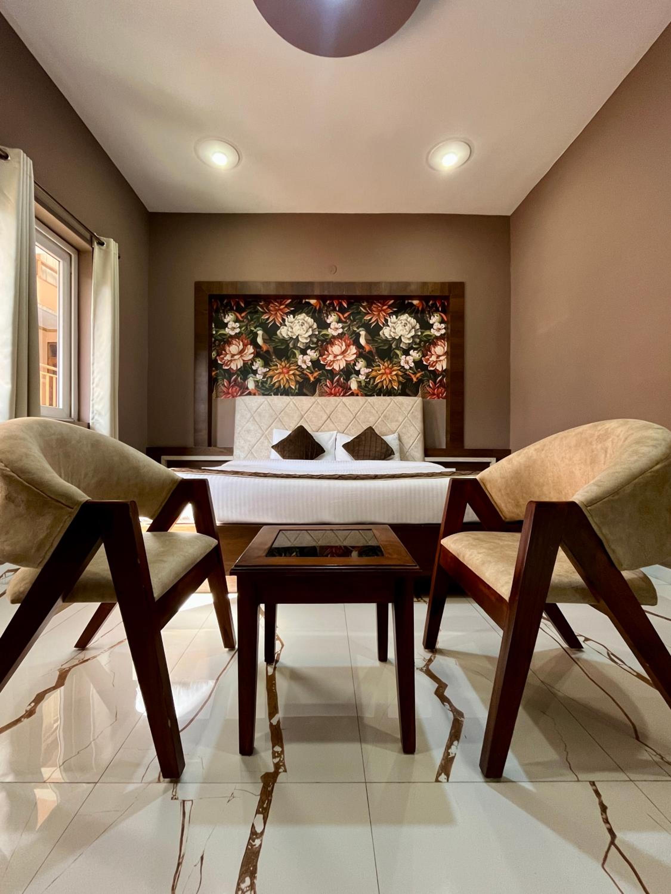 Deluxe Double Or Twin Room photo 1
