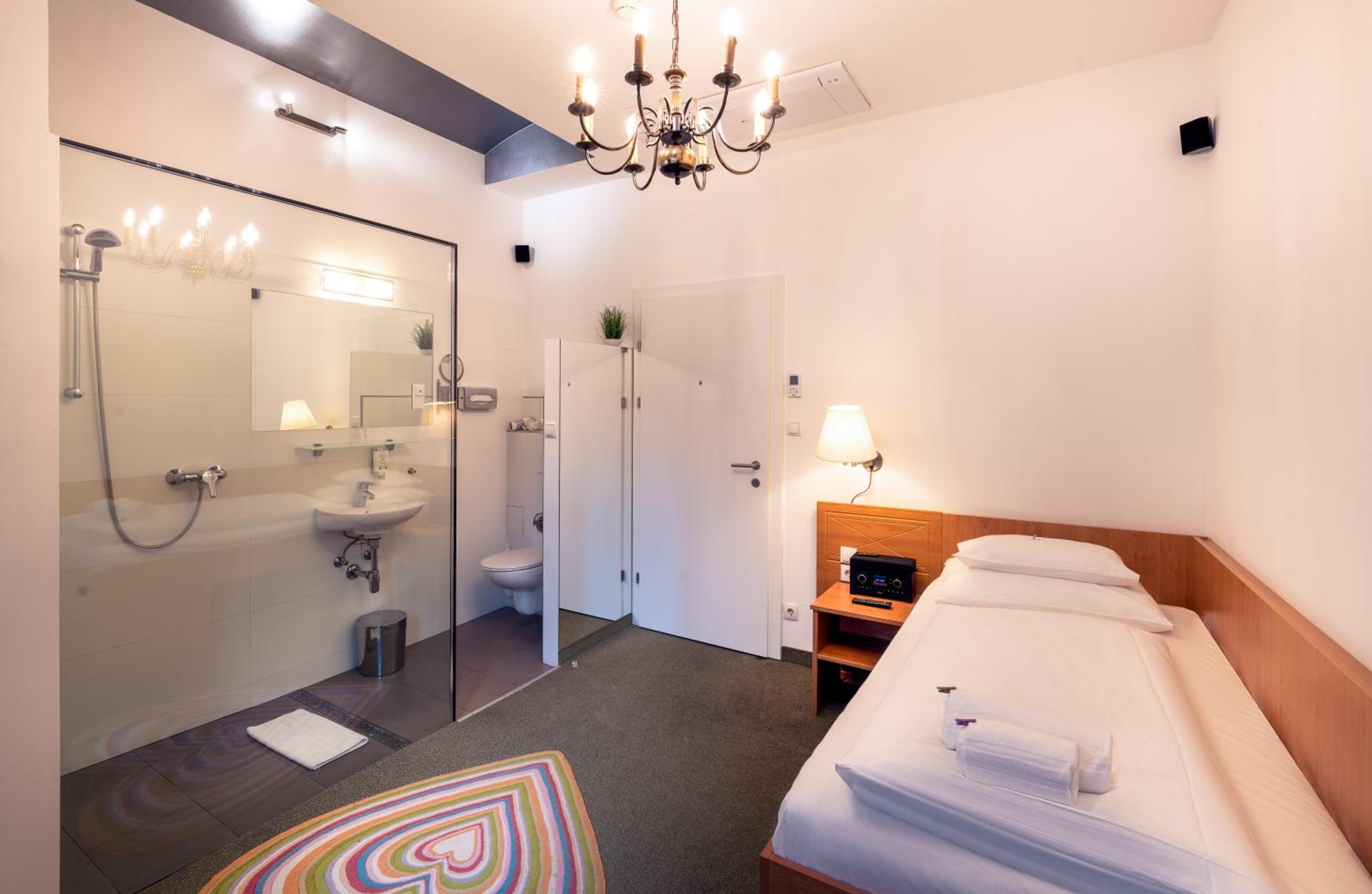 Classic Single Room