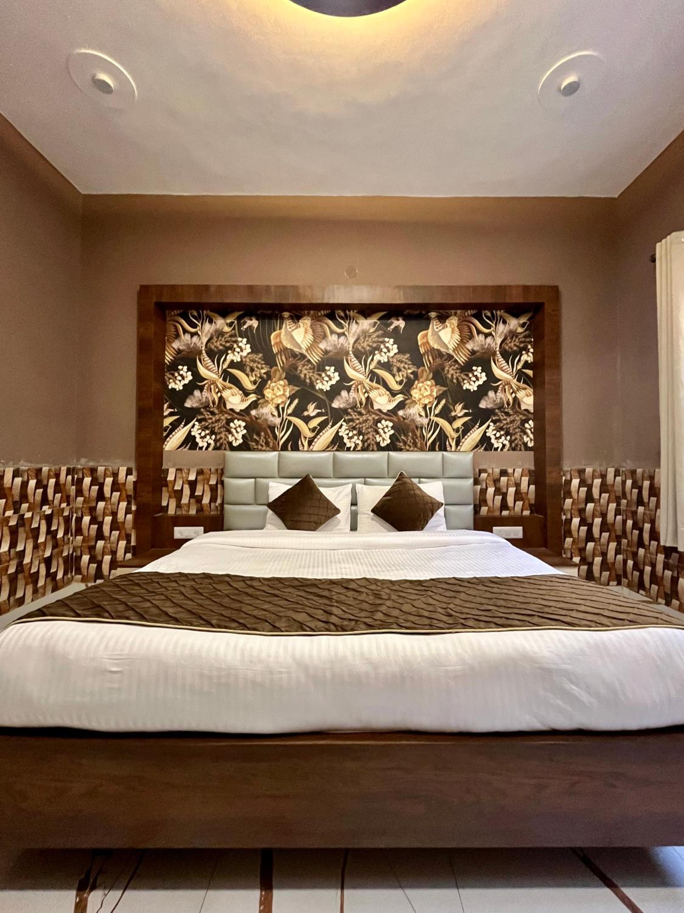 Deluxe Family Suite photo 1