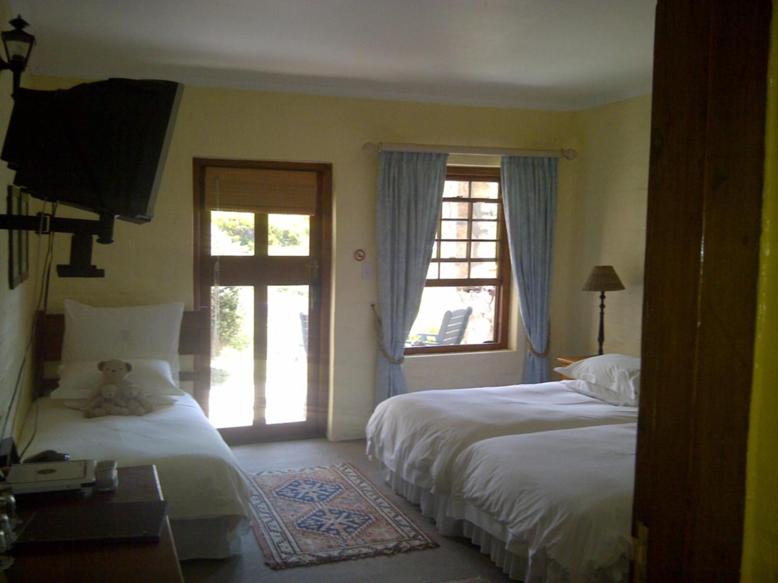 Family Room - Photo 8