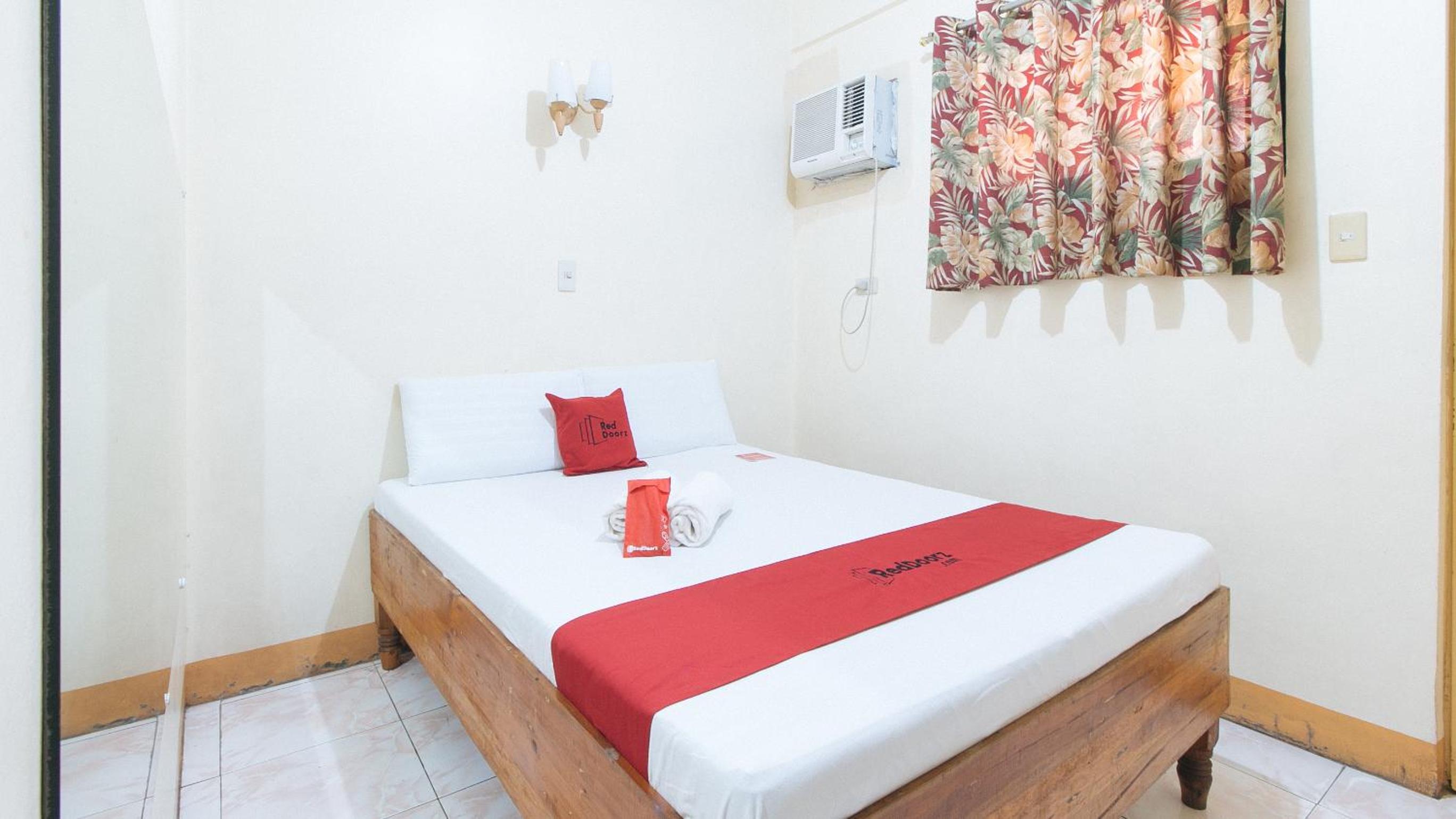 Double Room - Photo 5