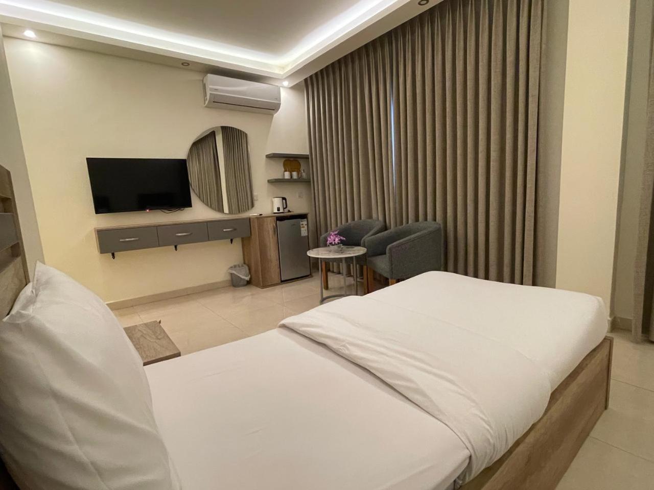 Standard Triple Room - Photo 6