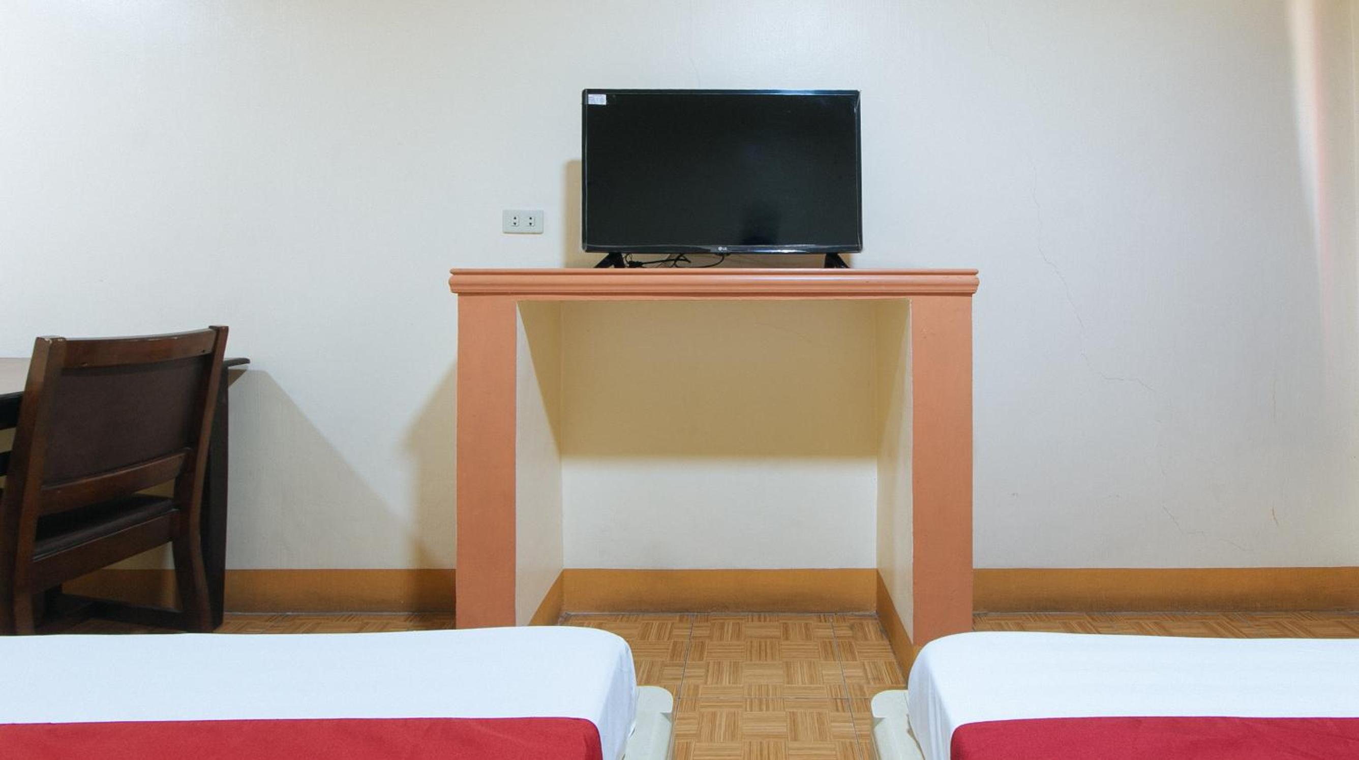 Deluxe Room - Photo 4