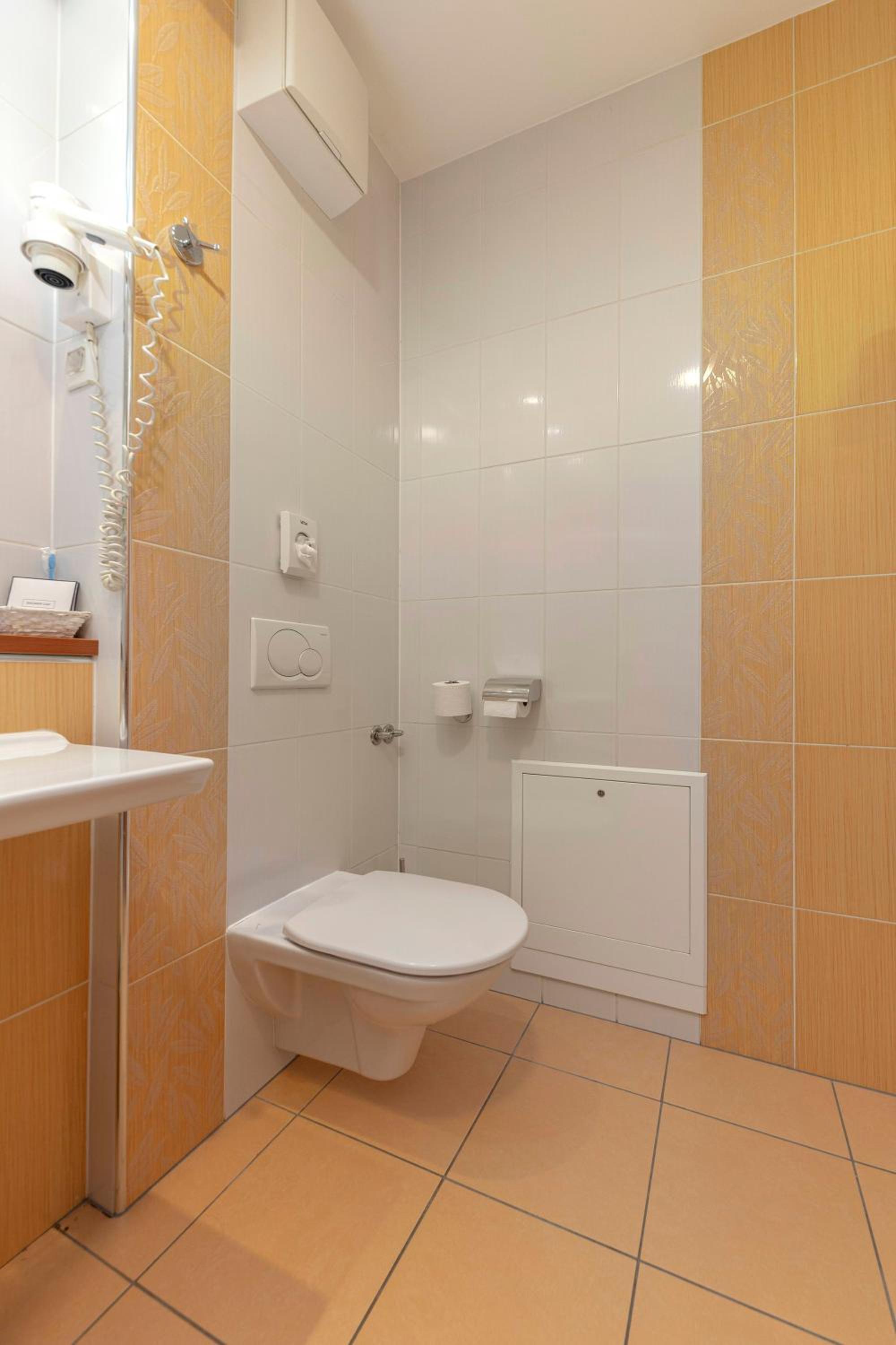 Double Room with Terrace - Photo 15