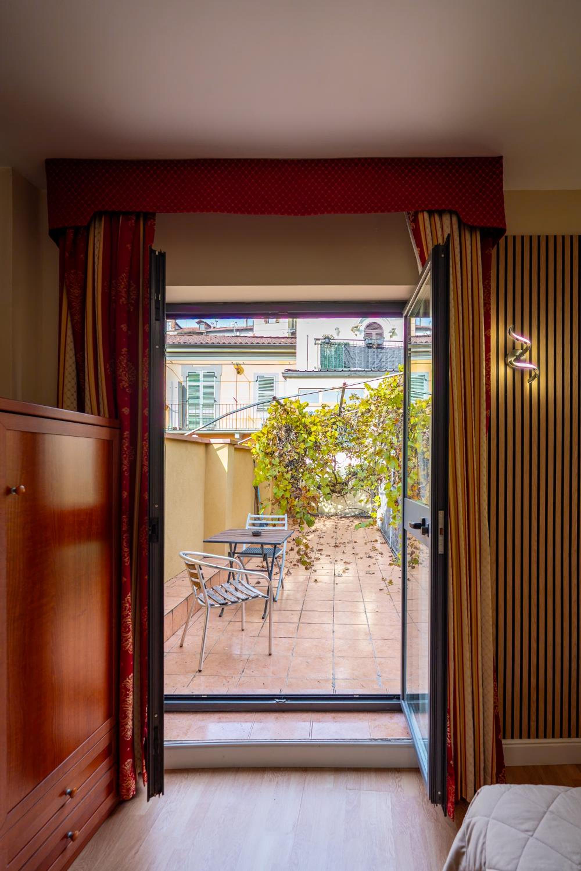 Double Room - Photo 2
