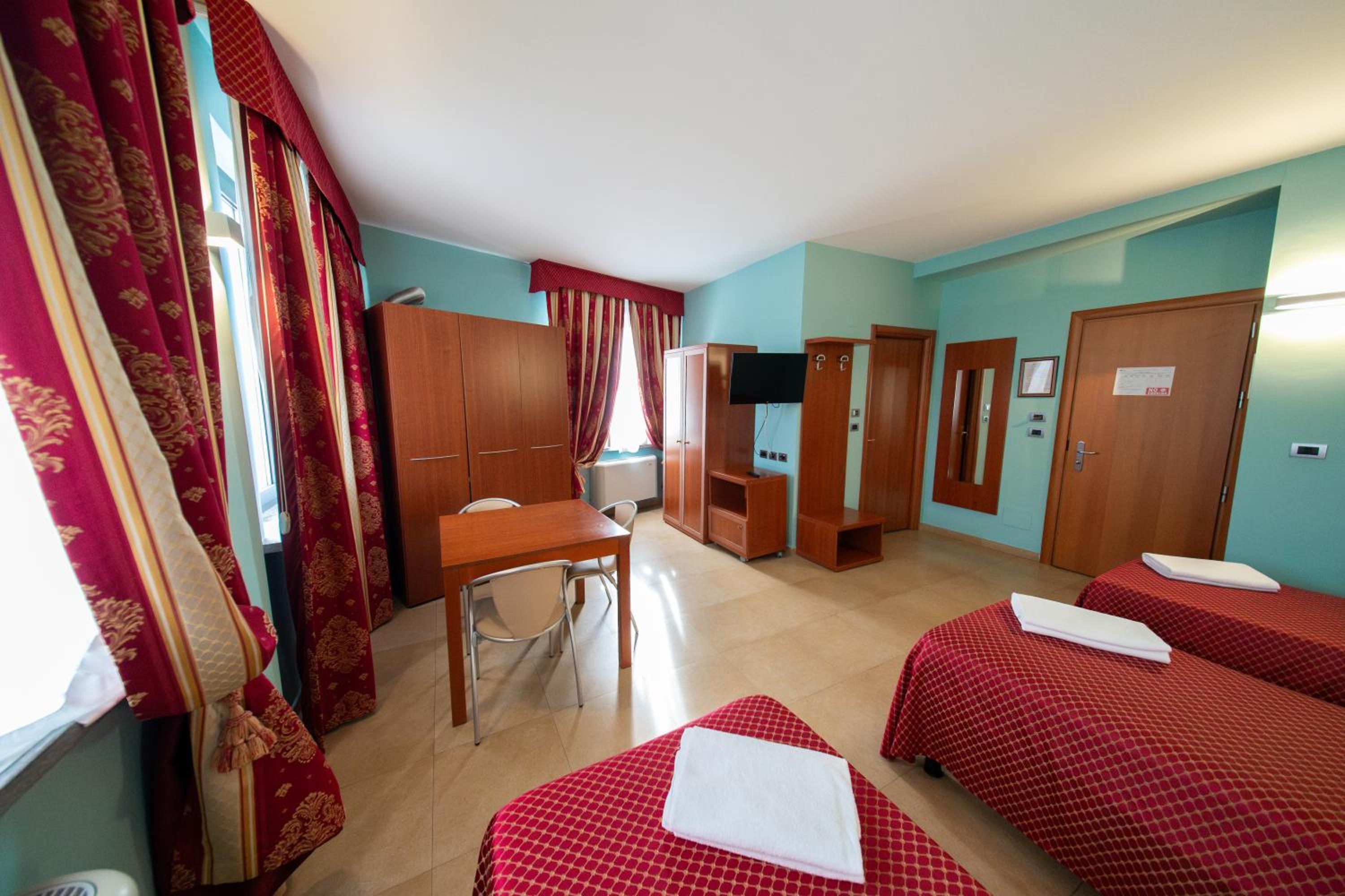 Triple Room - Photo 4