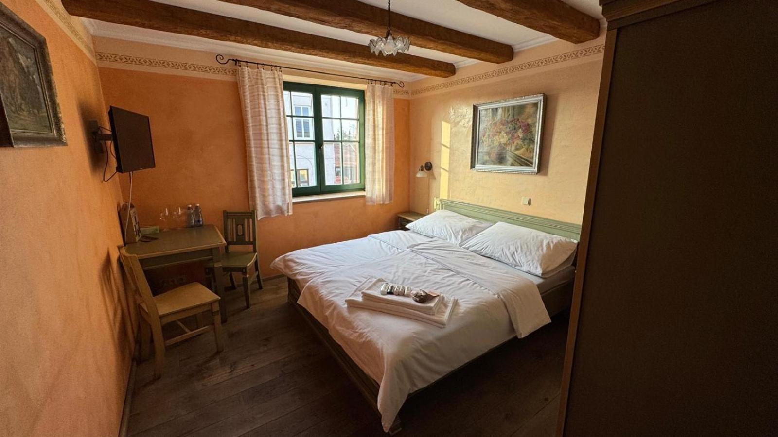 Single Room photo 3