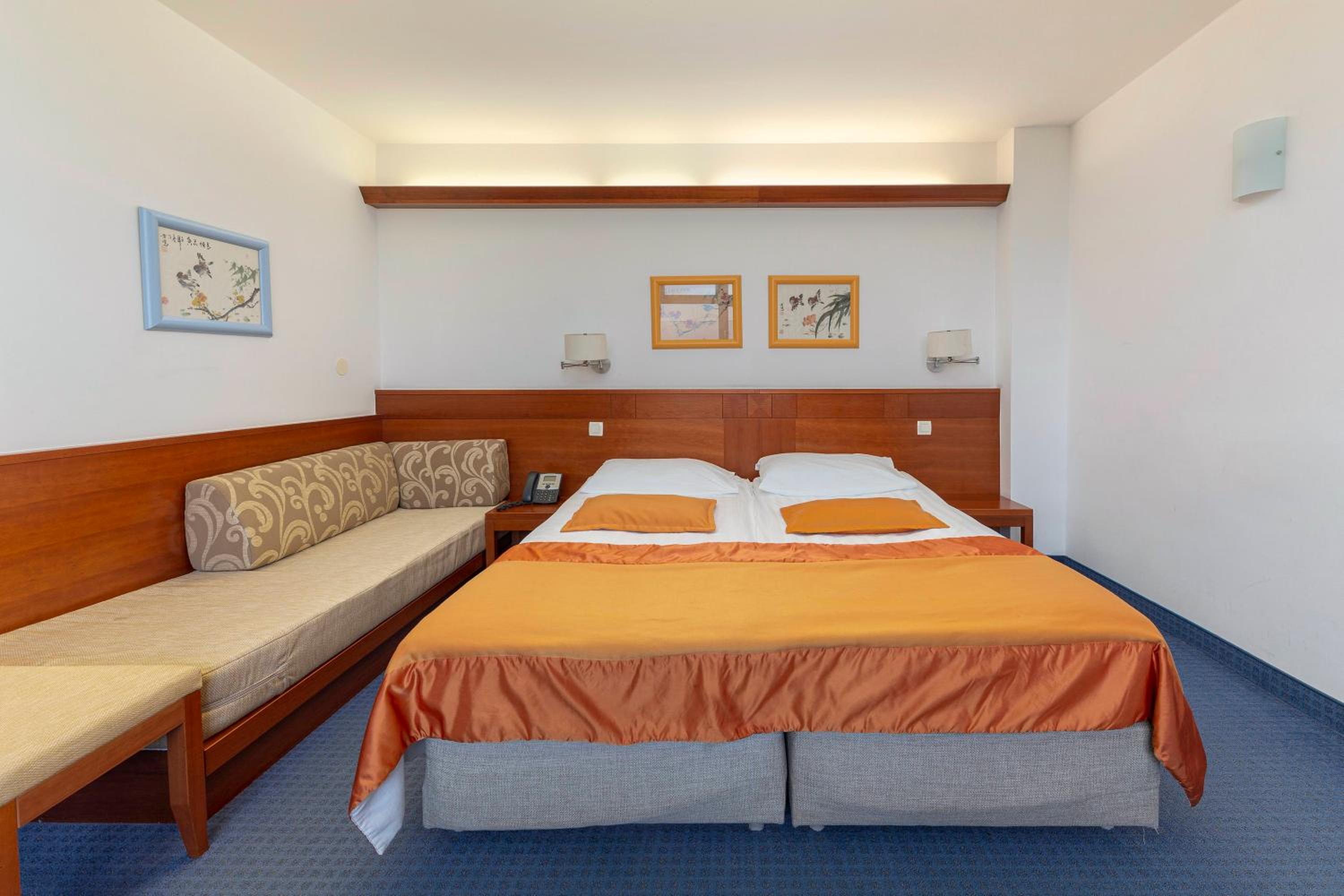 Quadruple Room with Mountain View - Photo 7