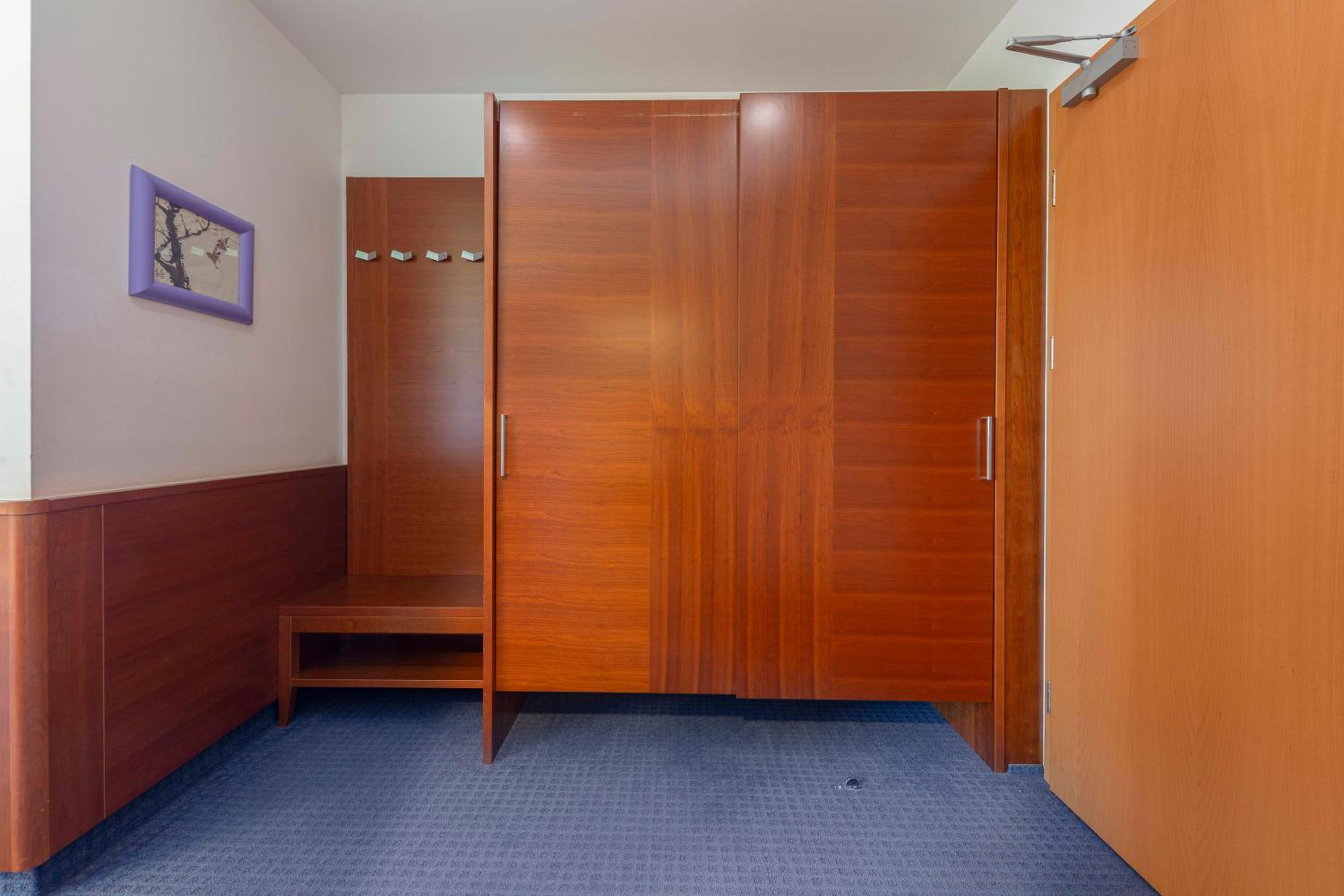 Quadruple Room with Mountain View - Photo 10