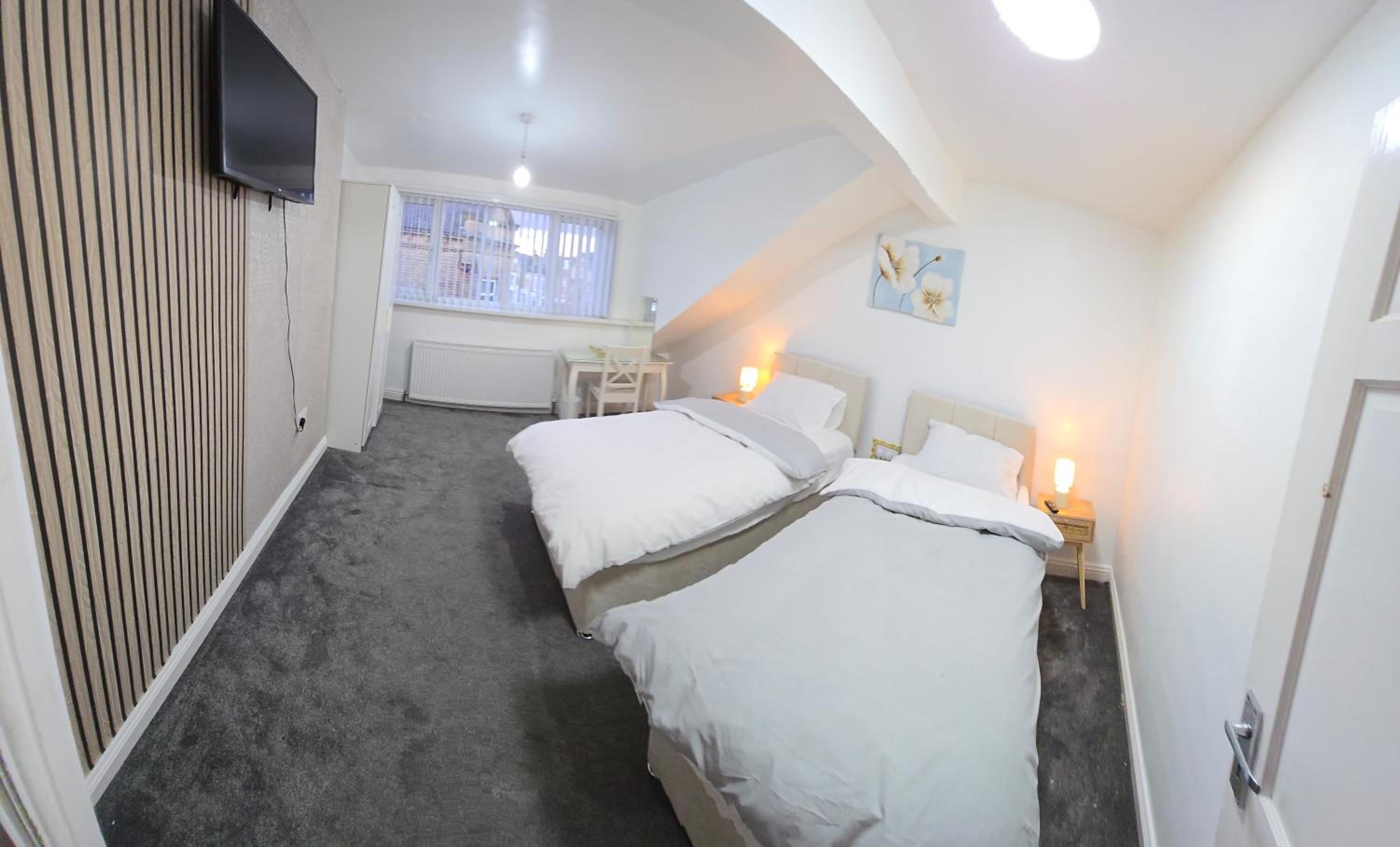 Double Room with Shared Toilet