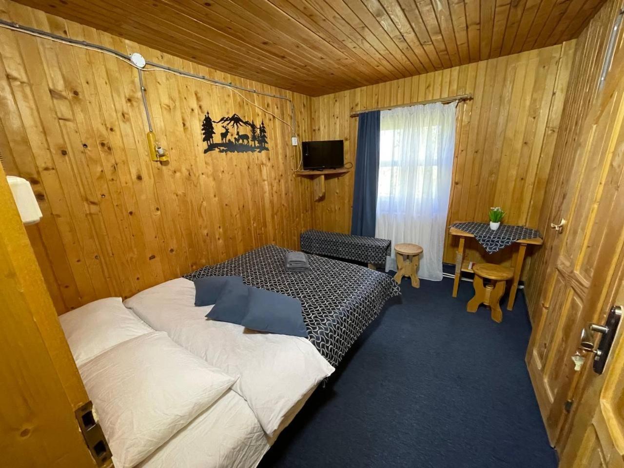 Budget Double Room photo 1