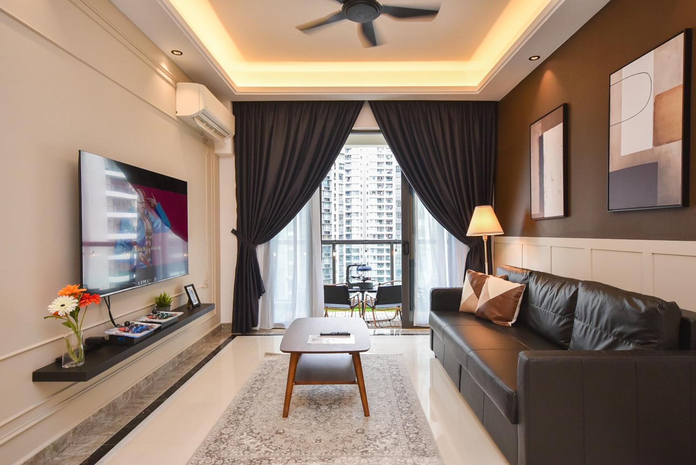 Two-Bedroom Deluxe Apartment with Balcony photo 3
