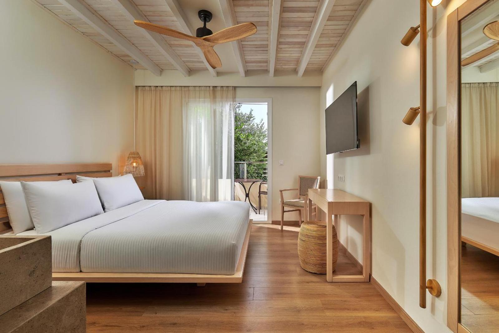 Double Room with Island View photo 3