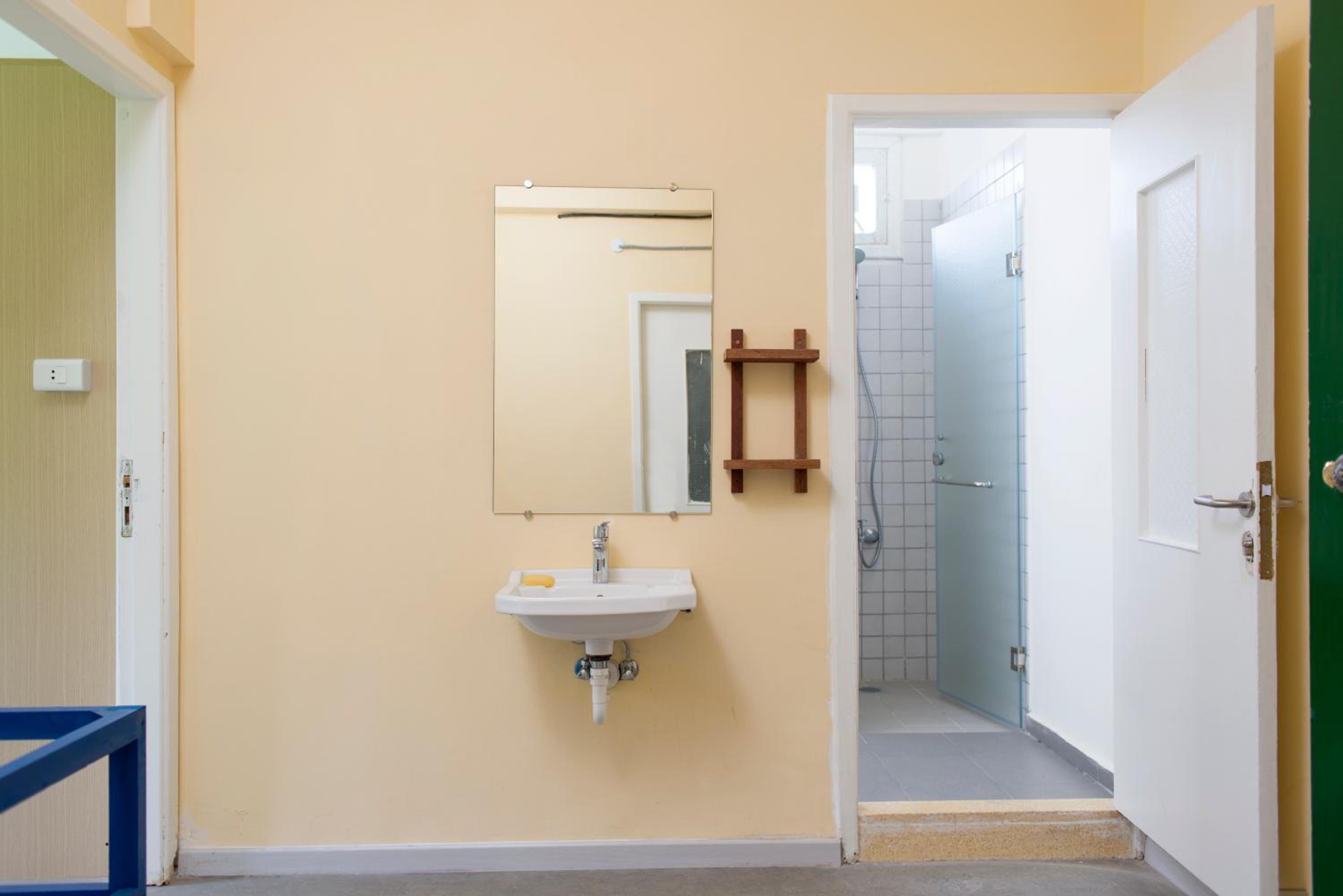 Triple Room with Shared Bathroom photo 2