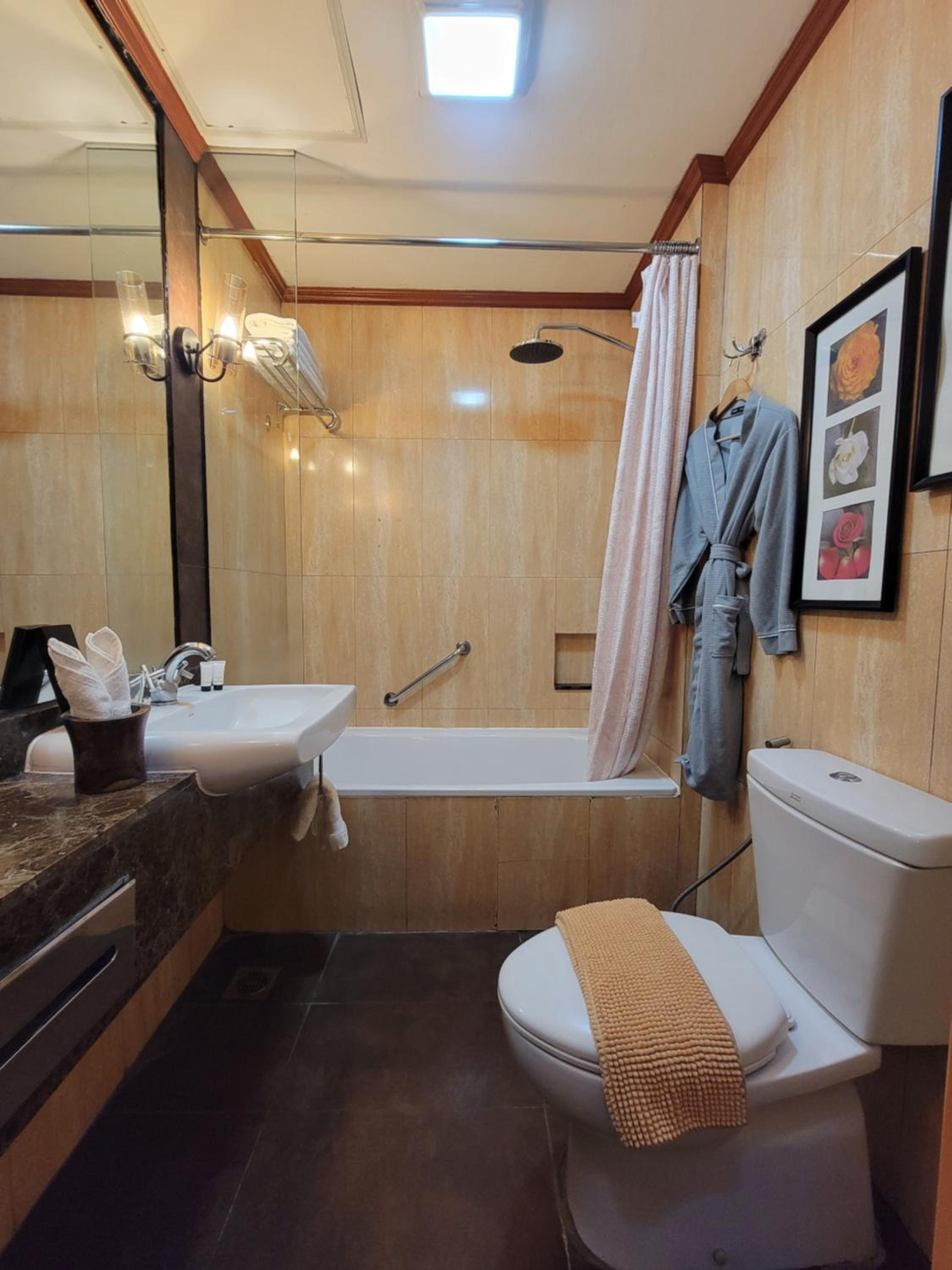 Superior Double or Twin Room - Photo 9