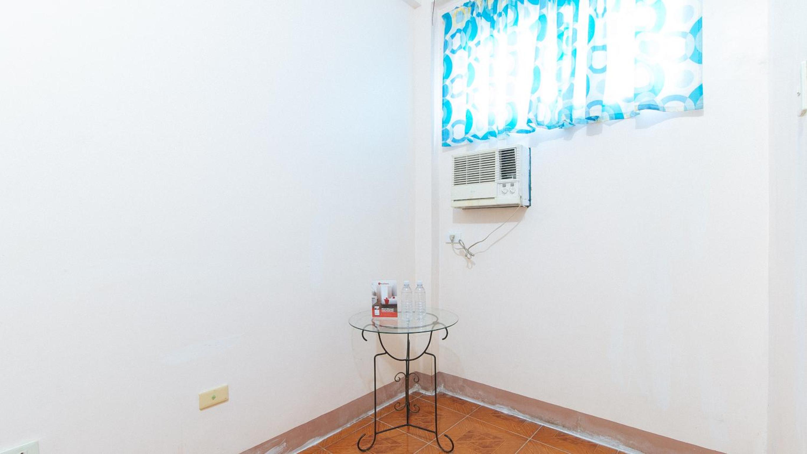 Double Room - Photo 6