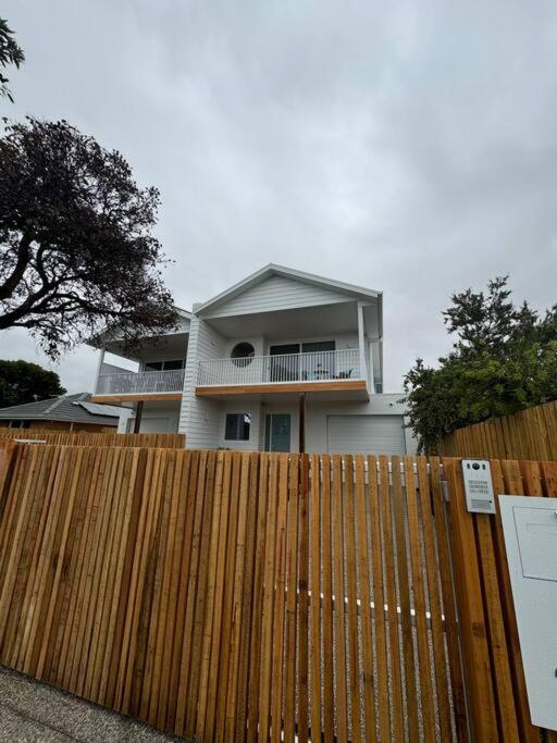 Four-Bedroom House photo 2