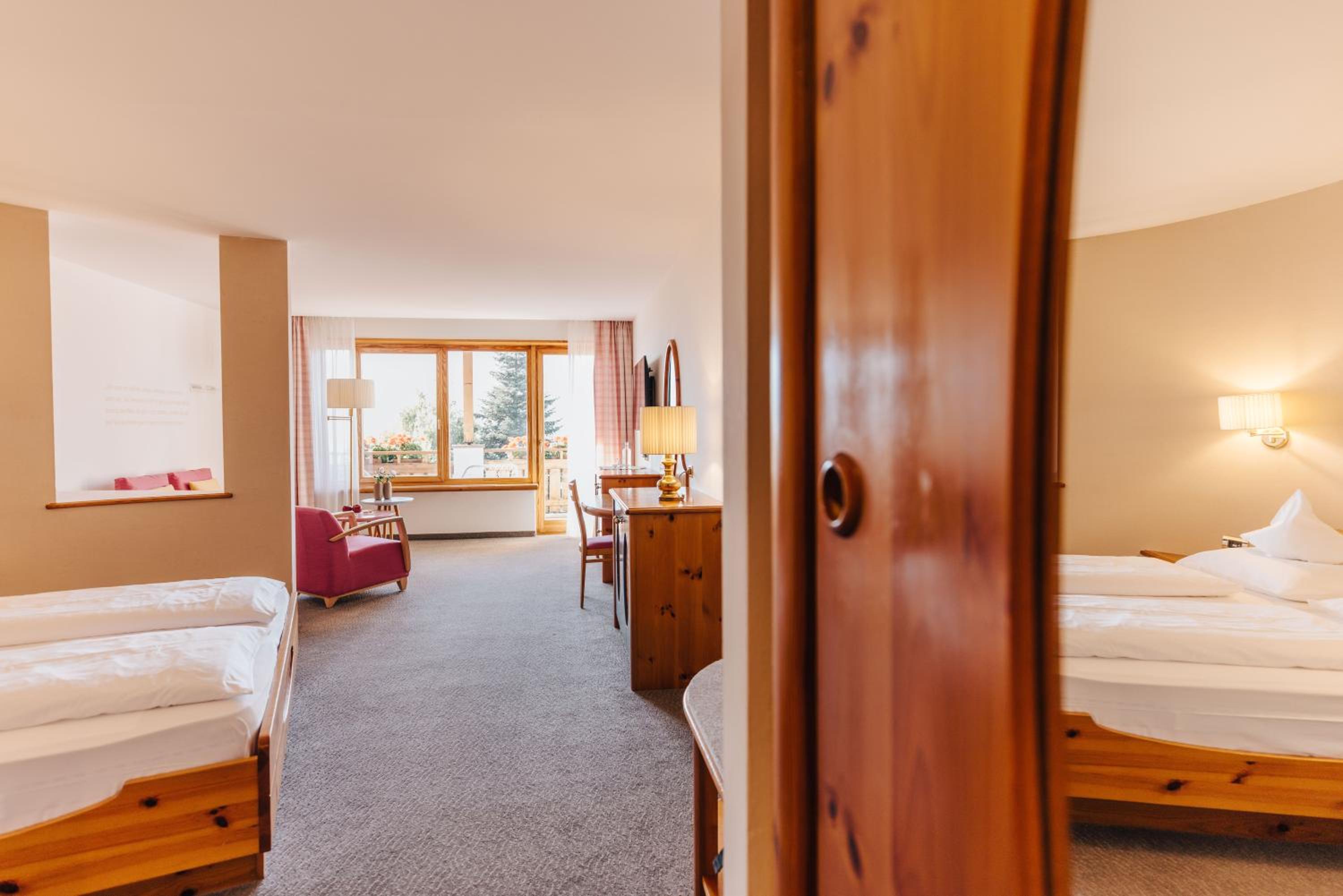 Deluxe Double Room photo 2