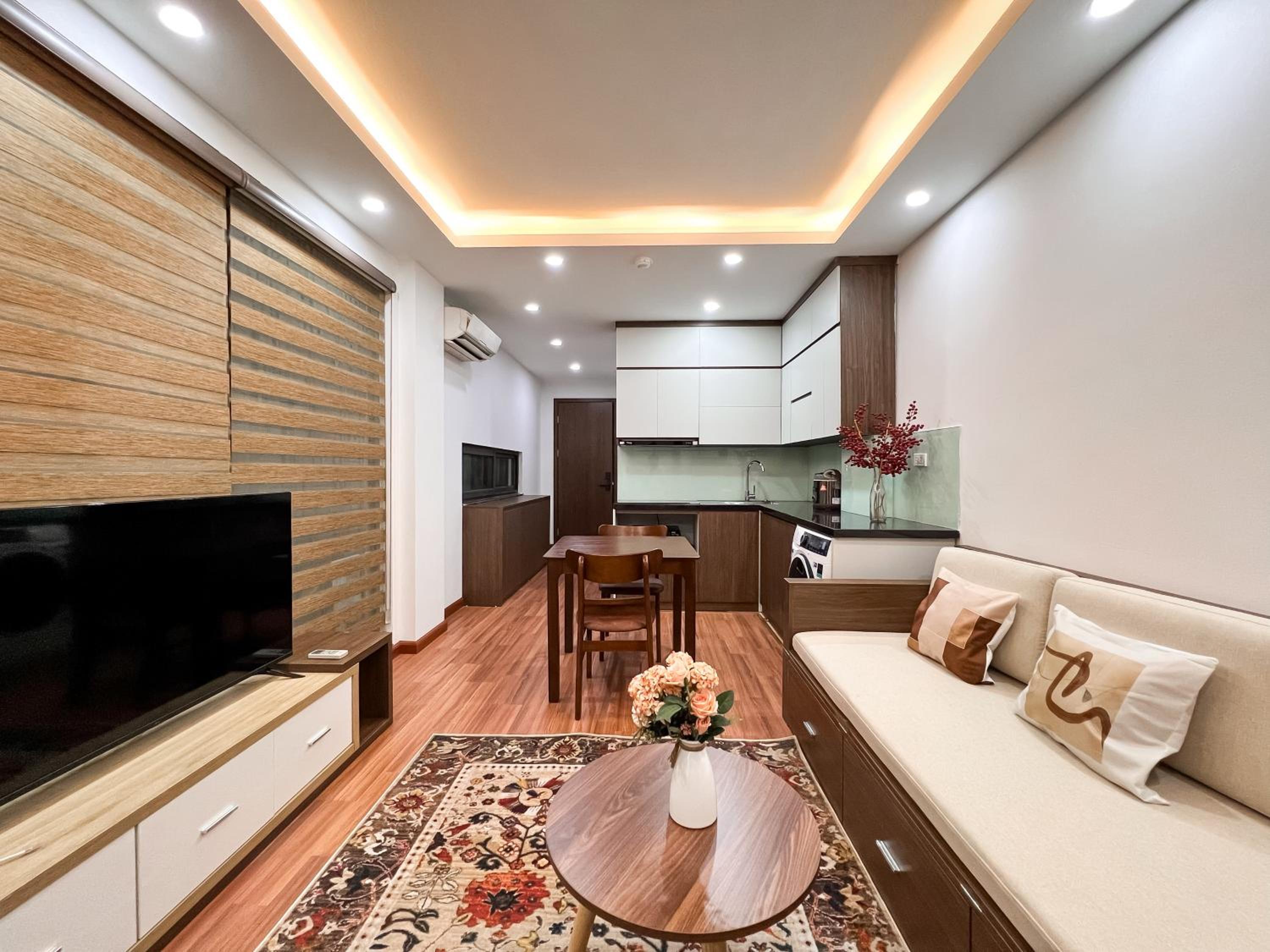 One-Bedroom Apartment with Balcony