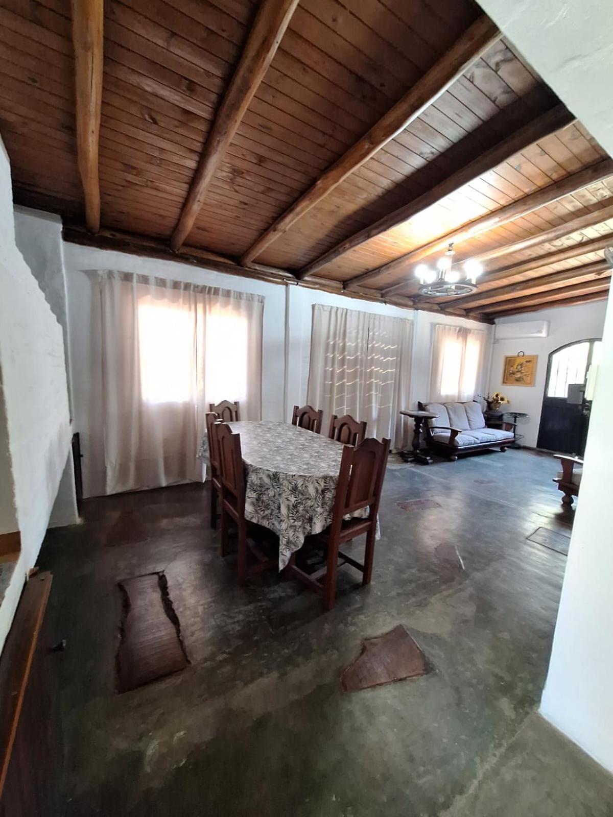 Three-Bedroom House photo 3