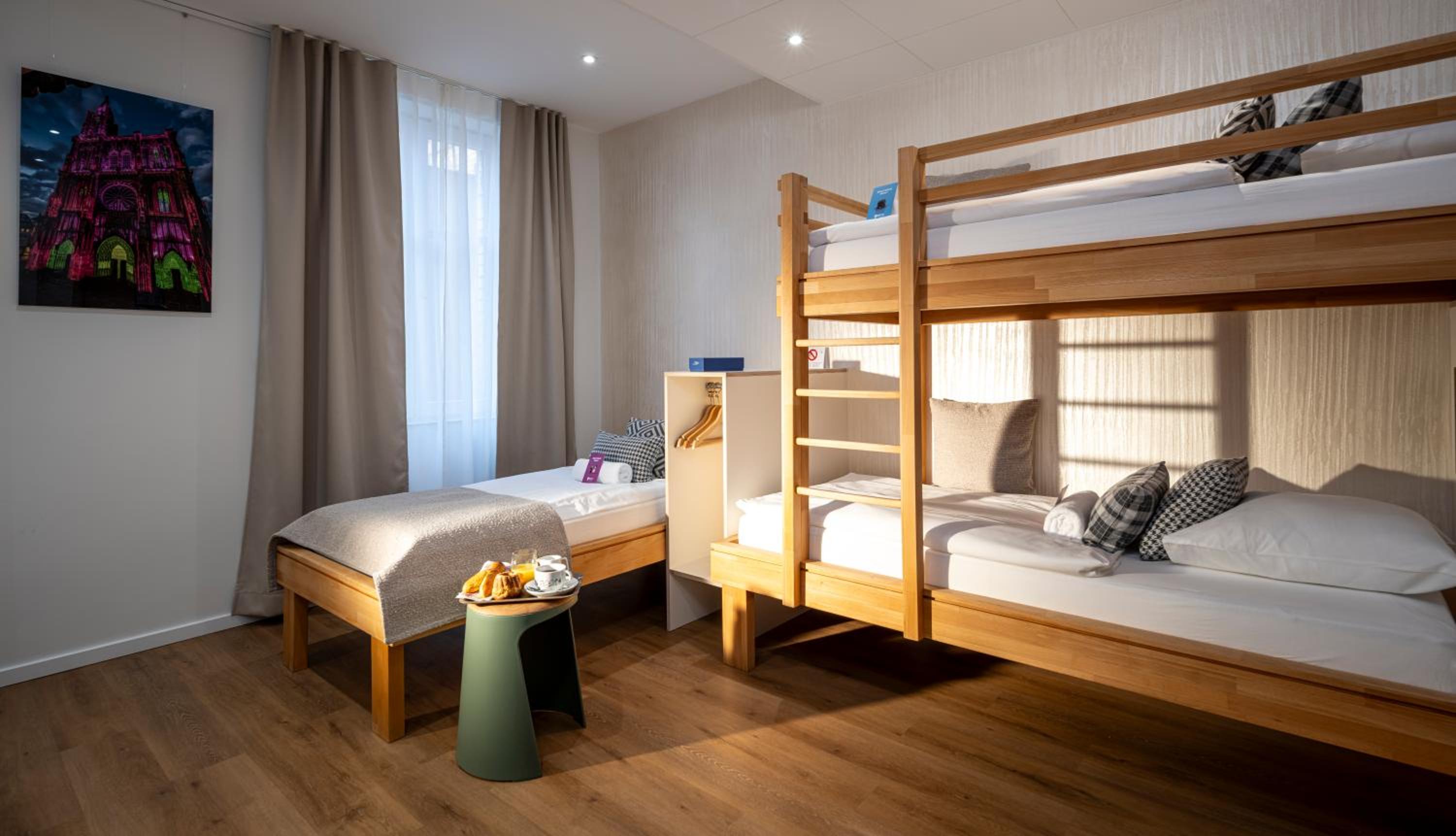 Triple Room with Private Bathroom - Photo 14