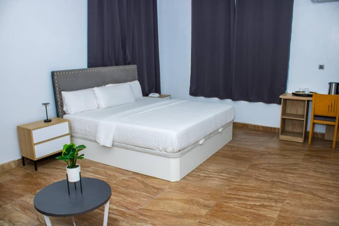 Double Or Twin Room photo 2