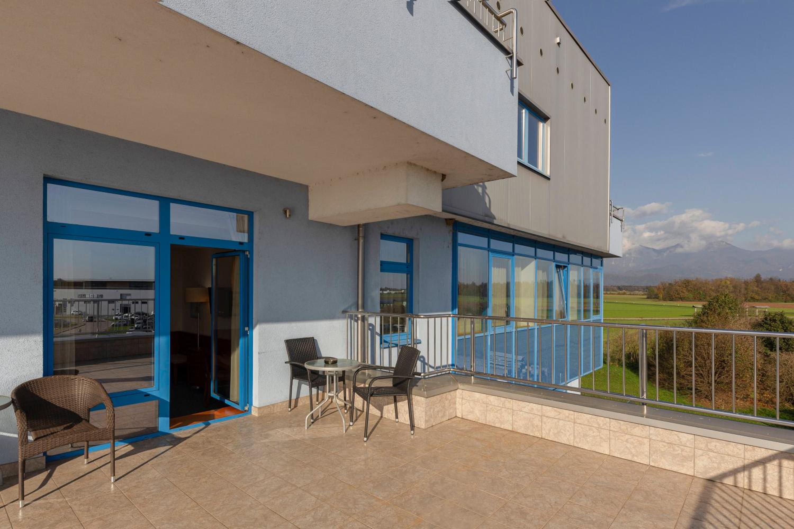 Double Room with Terrace - Photo 12