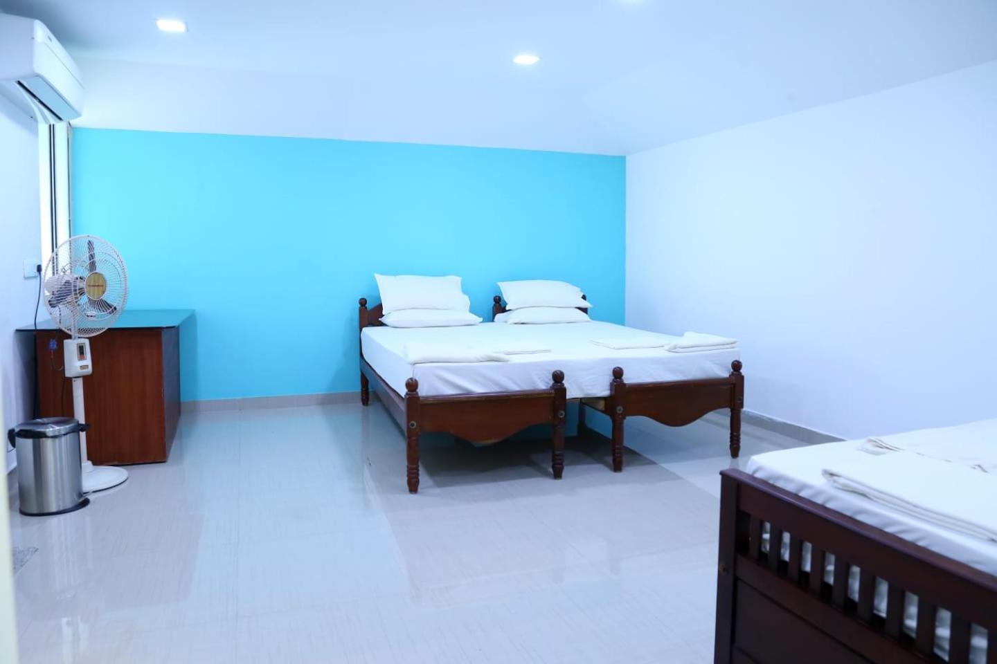 Large Single Room