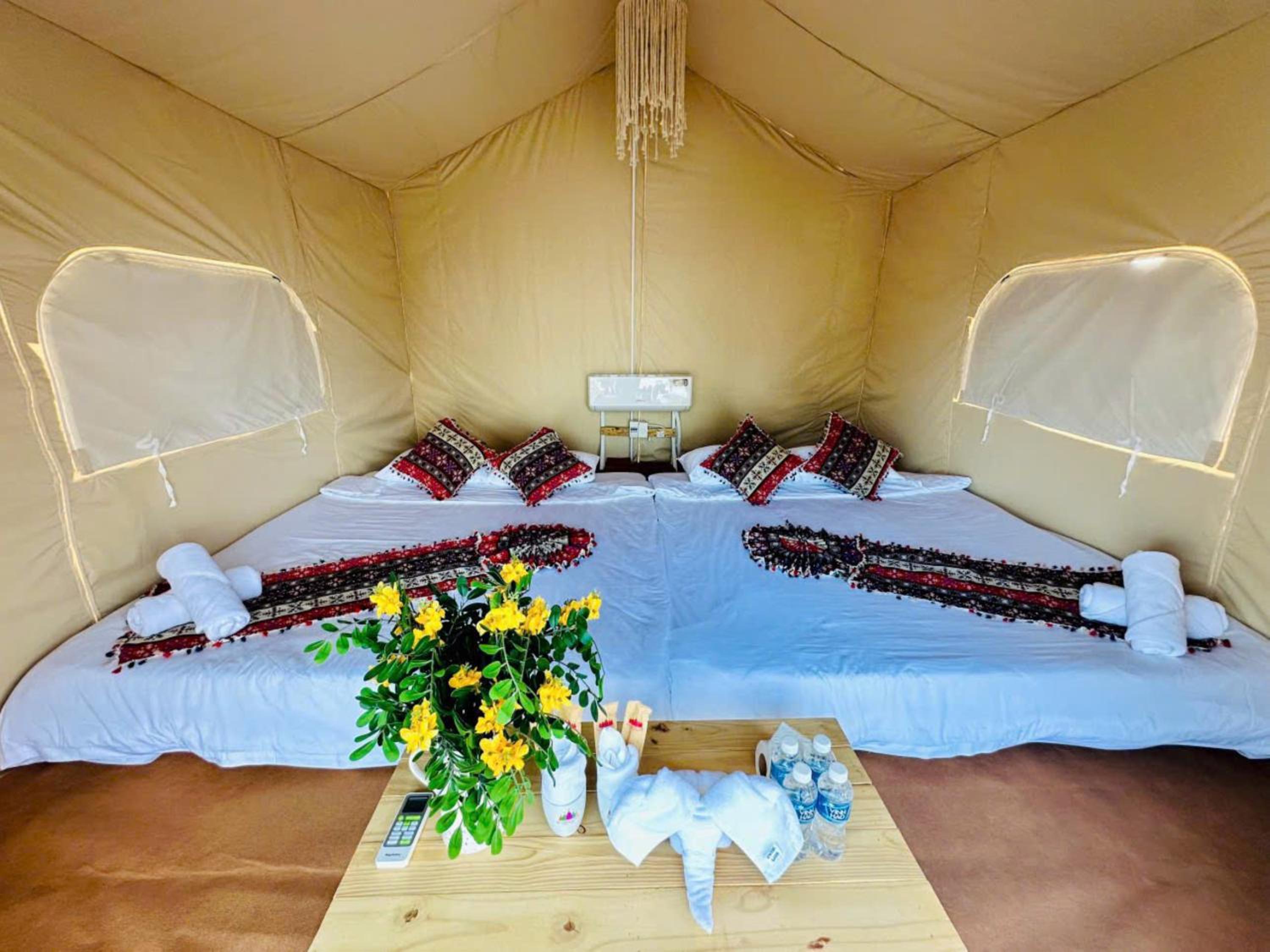 Tent - Photo 3