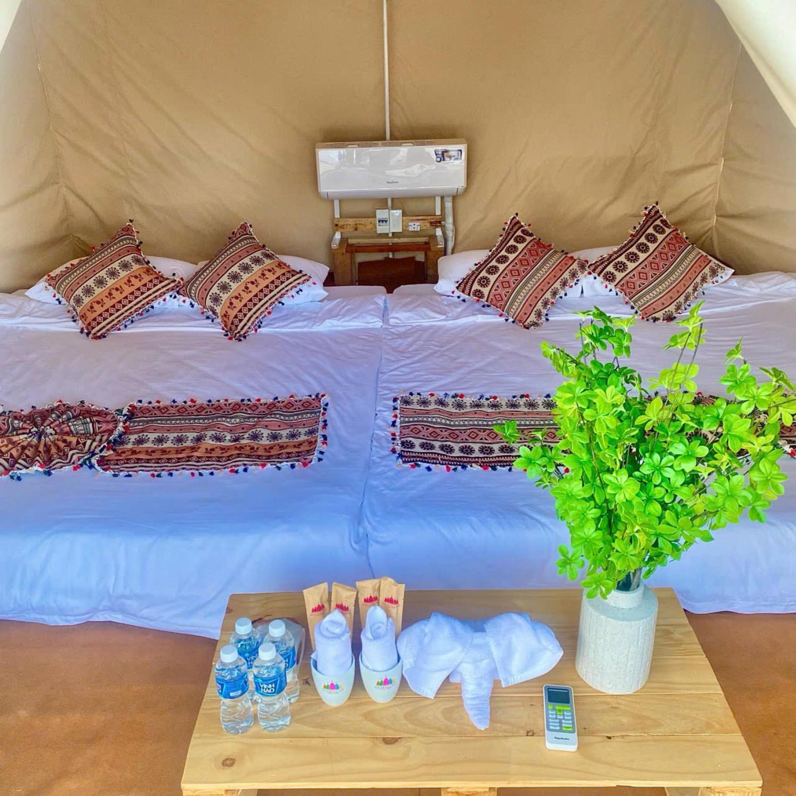 Tent - Photo 12