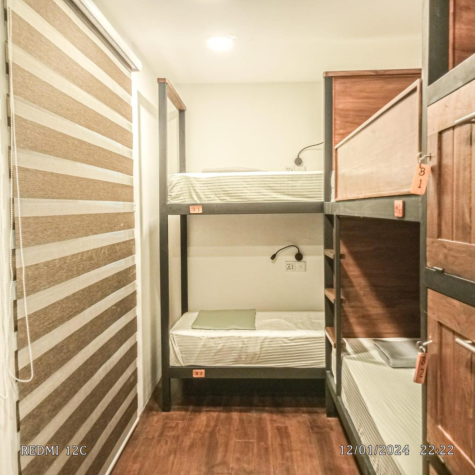 Bed in 6-Bed Mixed Dormitory Room